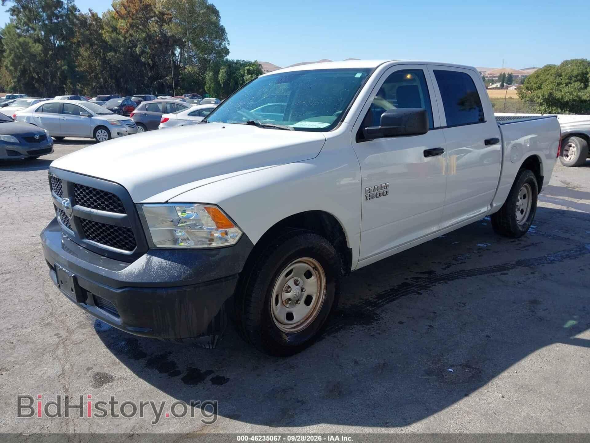2018 RAM 1500 - VIN: 1C6RR6KG7JS271645 - Photo 2