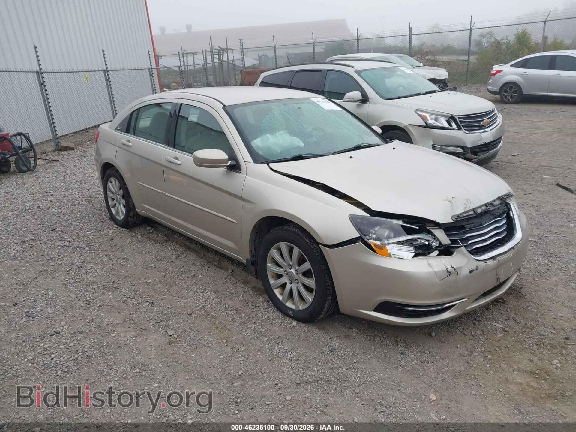 Фотография 1C3CCBBG3DN703406 - CHRYSLER 200 2013