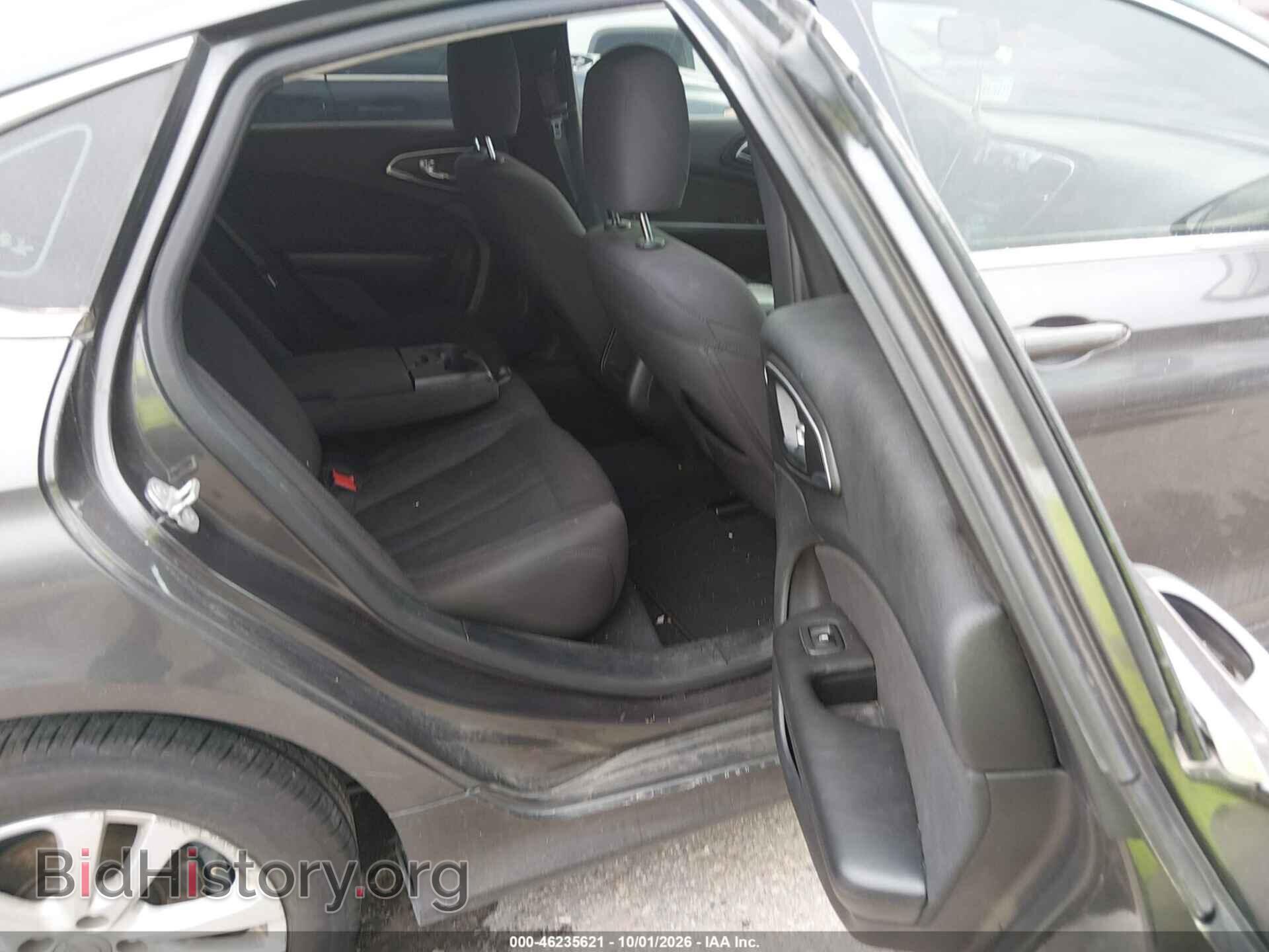 2015 CHRYSLER 200 - VIN: 1C3CCCAB0FN587242 - Фото 8