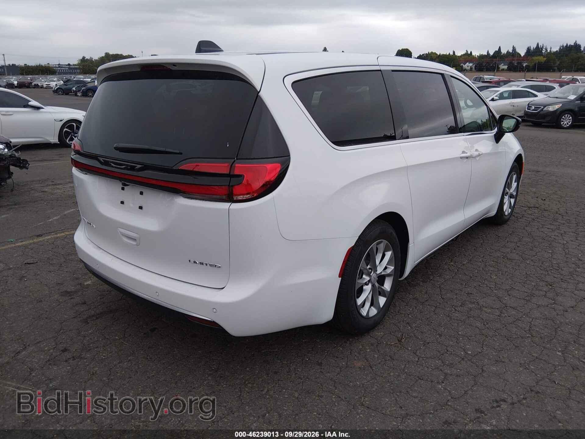 2027 CHRYSLER PACIFICA - VIN: 2C4RC1GGXVR587313 - Photo 4