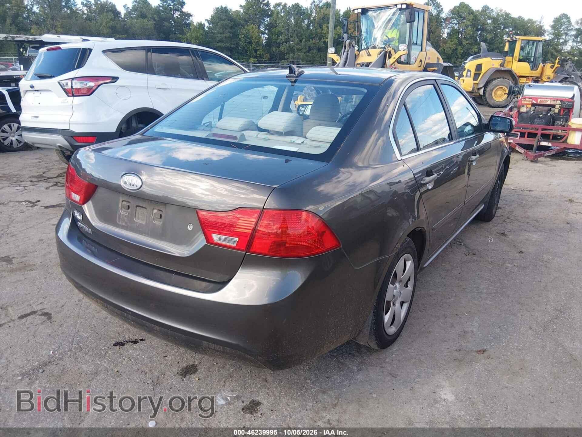 2010 KIA OPTIMA - VIN: KNAGG4A84A5414809 - Photo 4