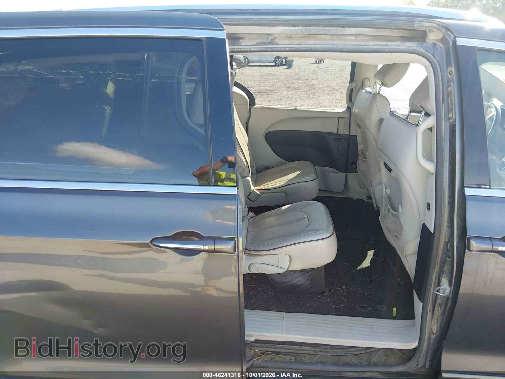 2017 CHRYSLER PACIFICA - VIN: 2C4RC1GG0HR504329 - Photo 8