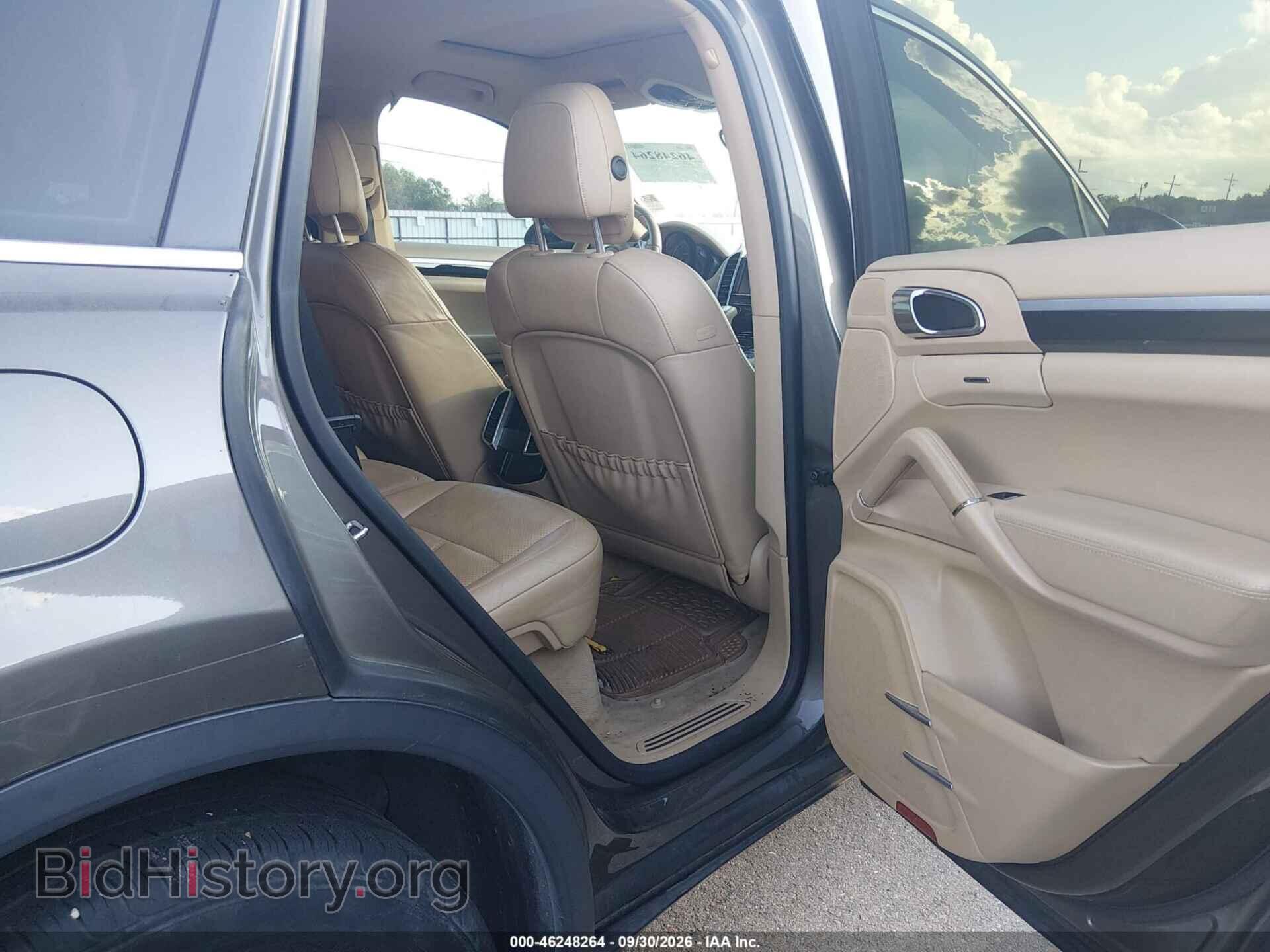 2013 PORSCHE CAYENNE - VIN: WP1AA2A27DLA08709 - Photo 8
