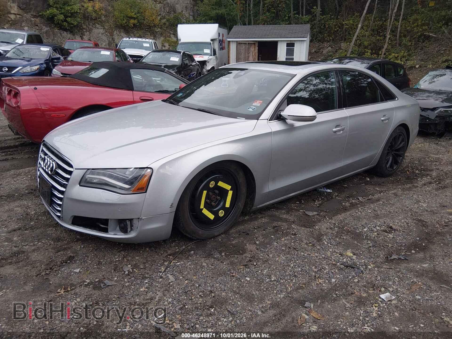 2011 AUDI A8 - VIN: WAUAVAFD1BN018175 - Фото 2