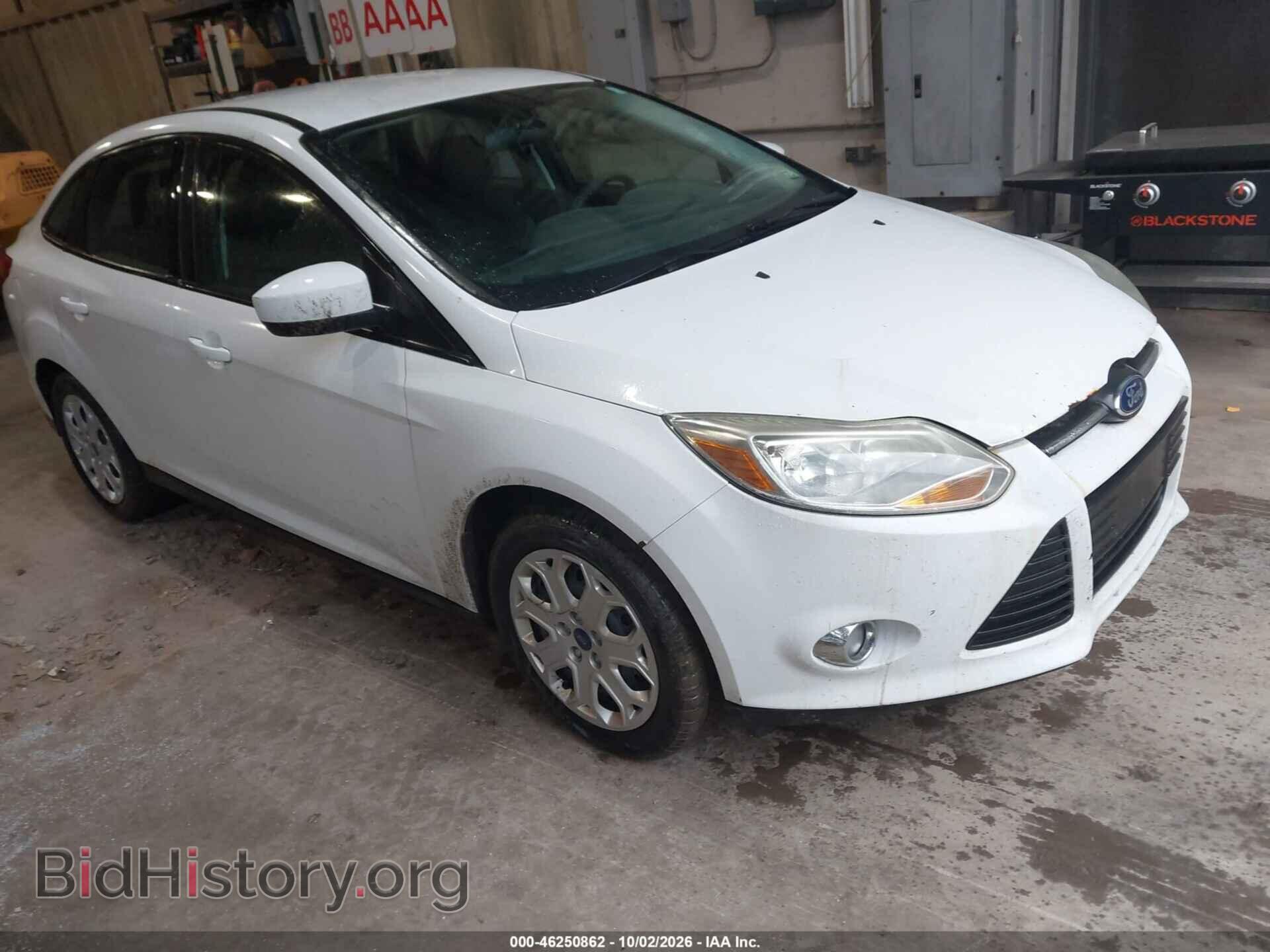 Photo 1FAHP3F26CL425675 - FORD FOCUS 2012