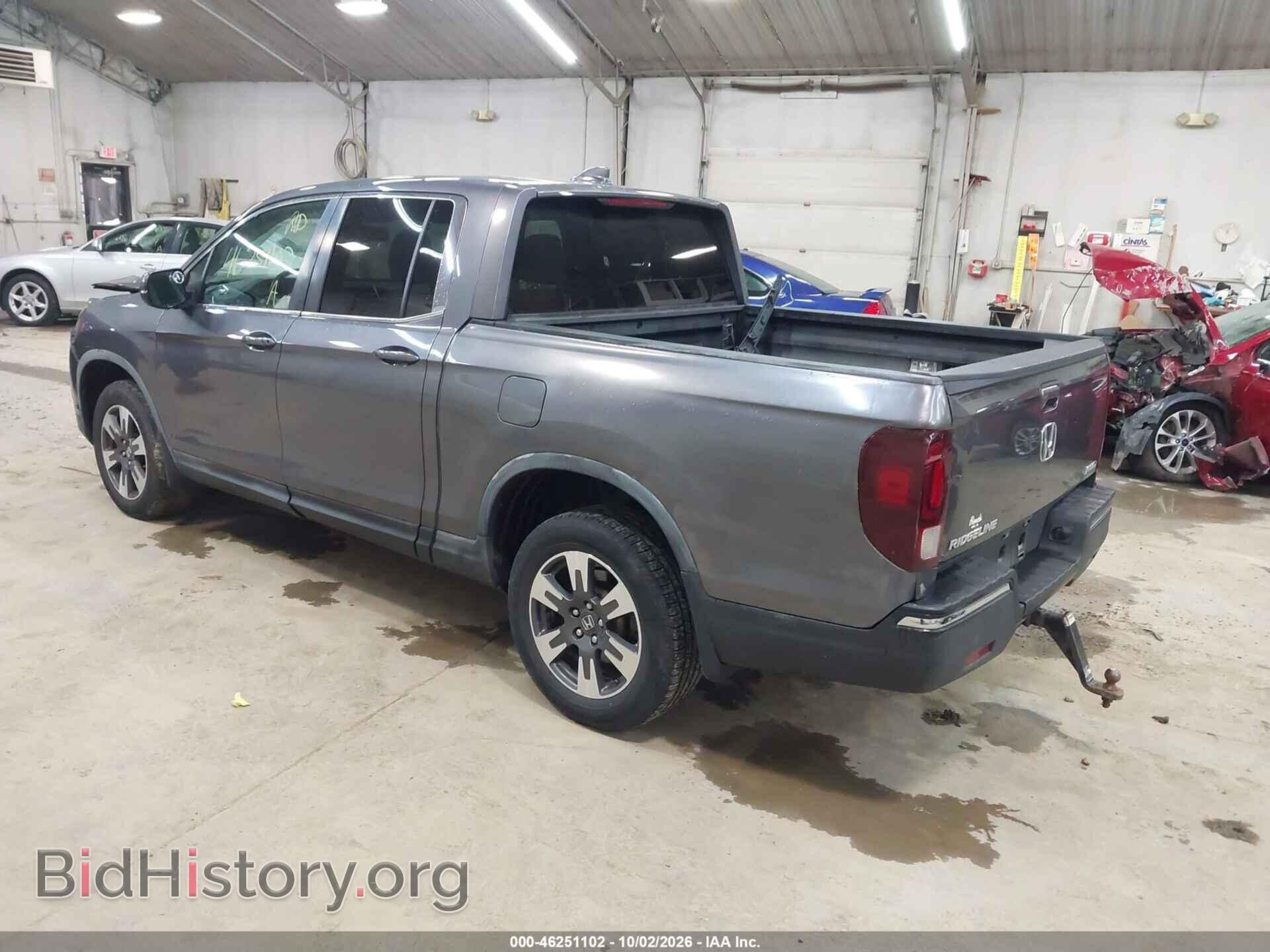 2017 HONDA RIDGELINE - VIN: 5FPYK3F6XHB028211 - Фото 3