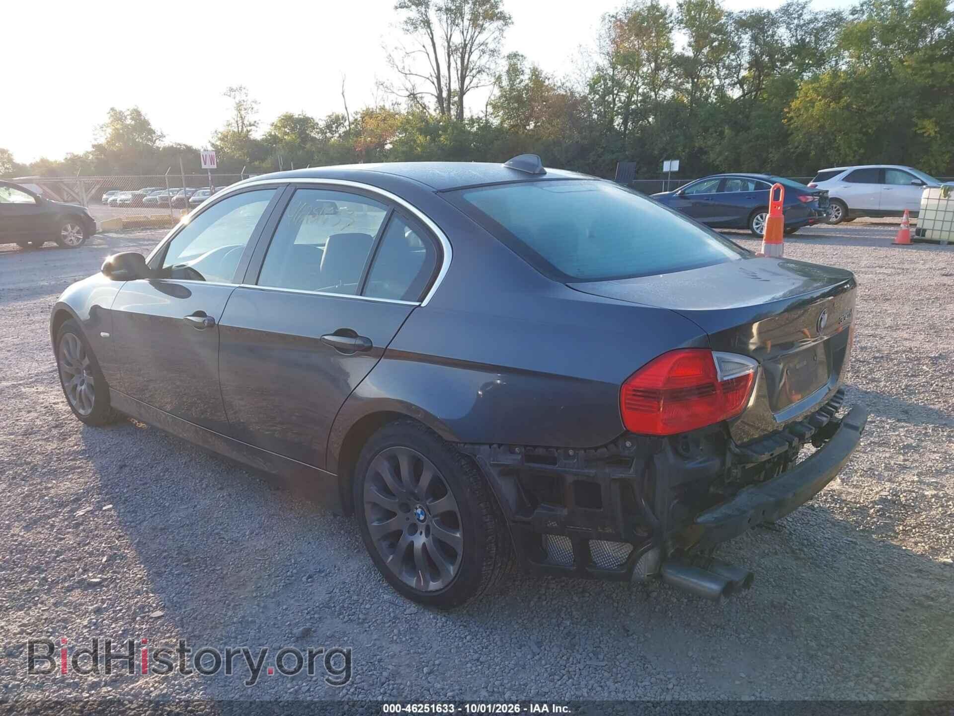 2006 BMW 330XI - VIN: WBAVD33516KL52906 - Фото 3