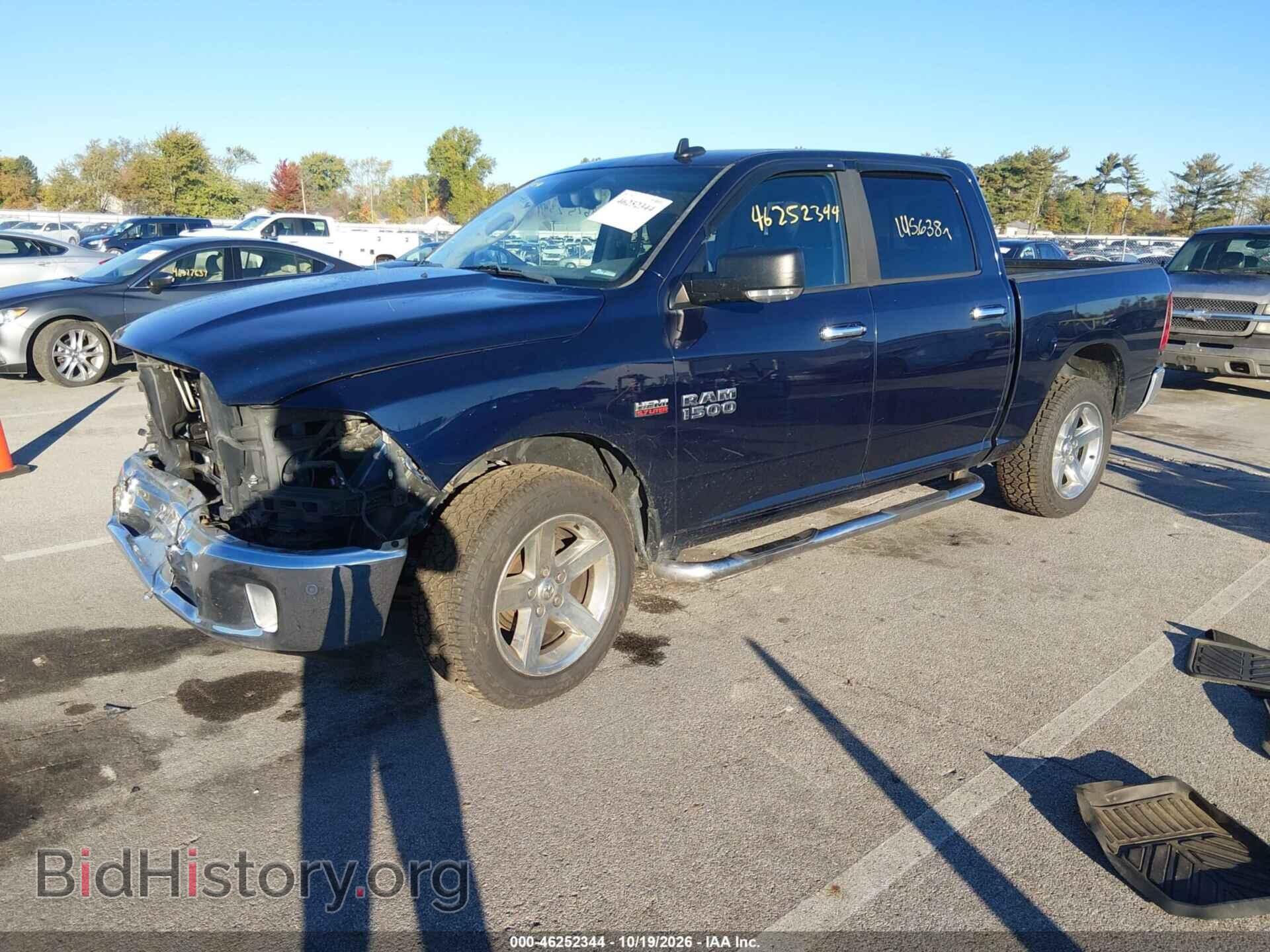 2016 RAM 1500 - VIN: 3C6RR7LT3GG206535 - Фото 2