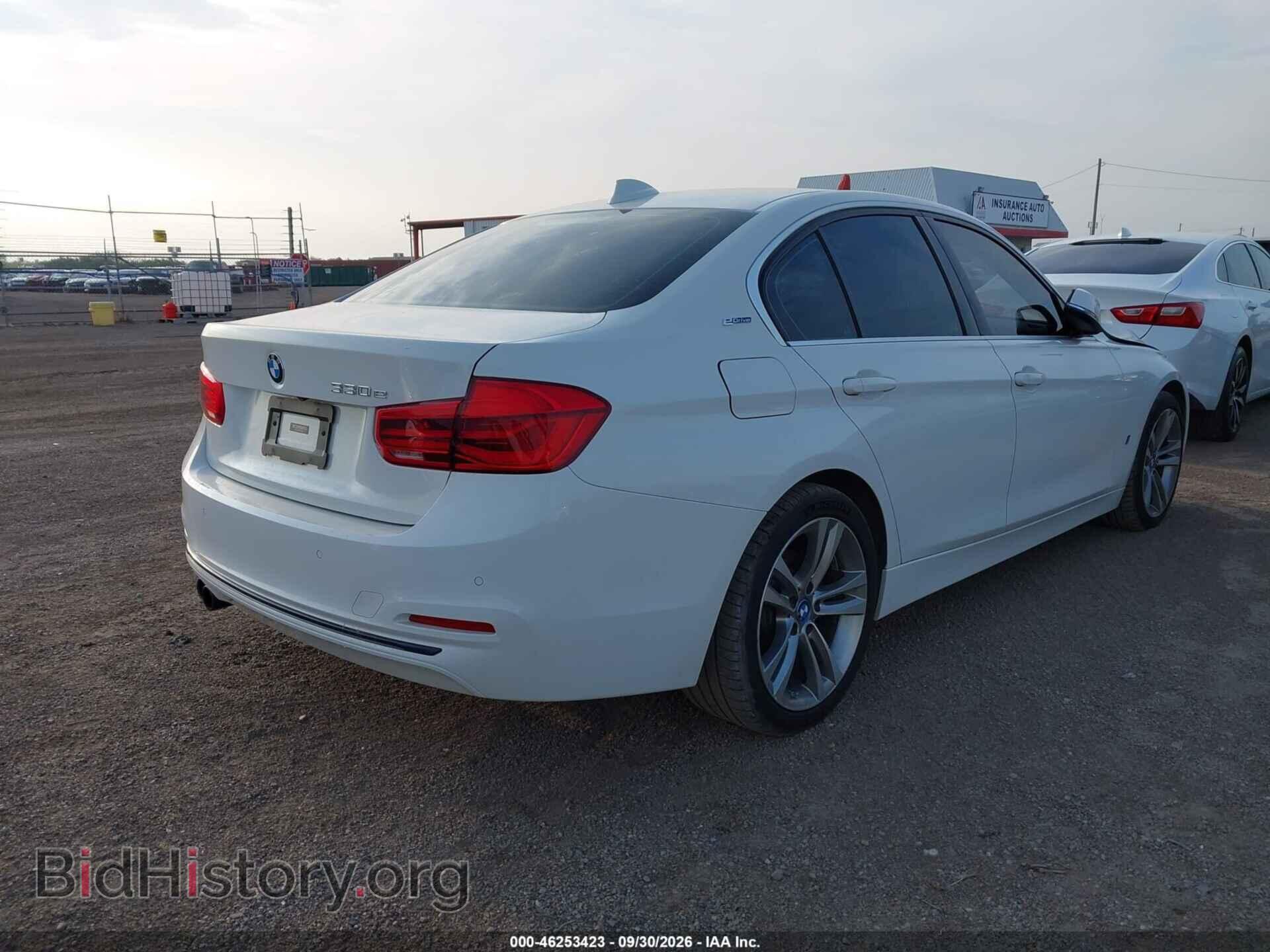 2017 BMW 330E - VIN: WBA8E1C58HK480495 - Photo 4