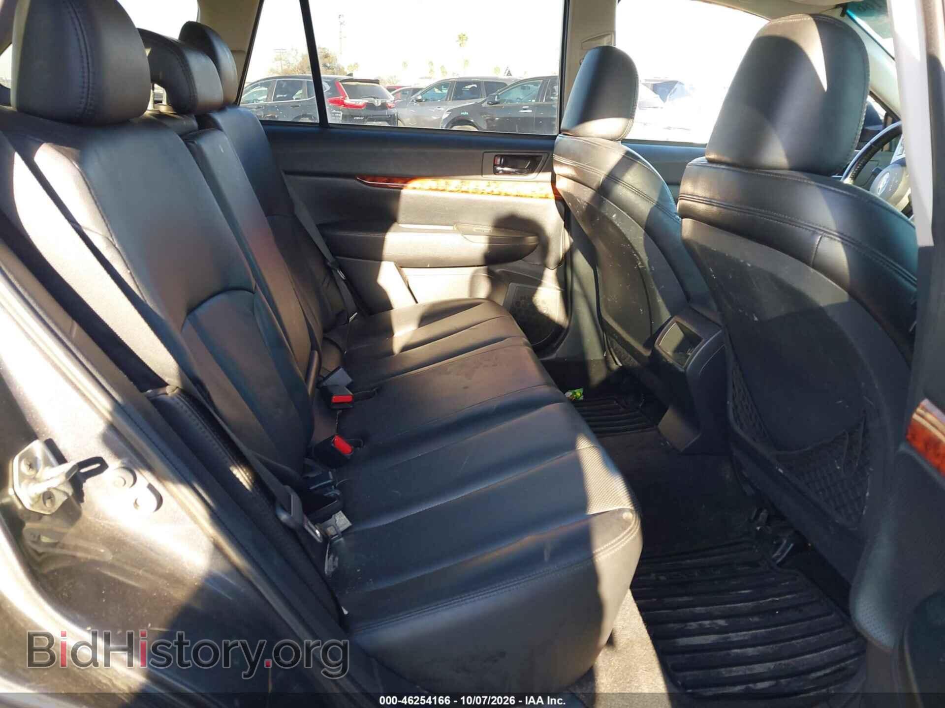 2011 SUBARU OUTBACK - VIN: 4S4BRCKC8B3337214 - Photo 8