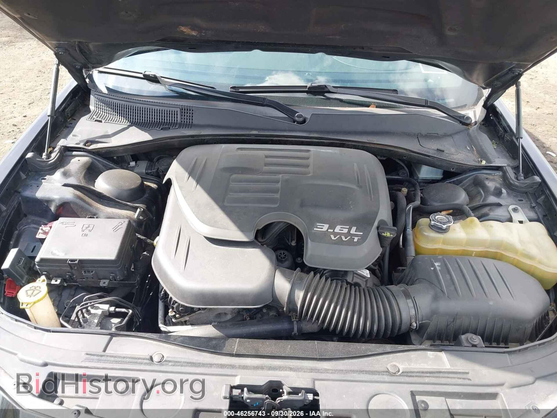 2018 CHRYSLER 300 - VIN: 2C3CCAGG6JH331132 - Photo 10