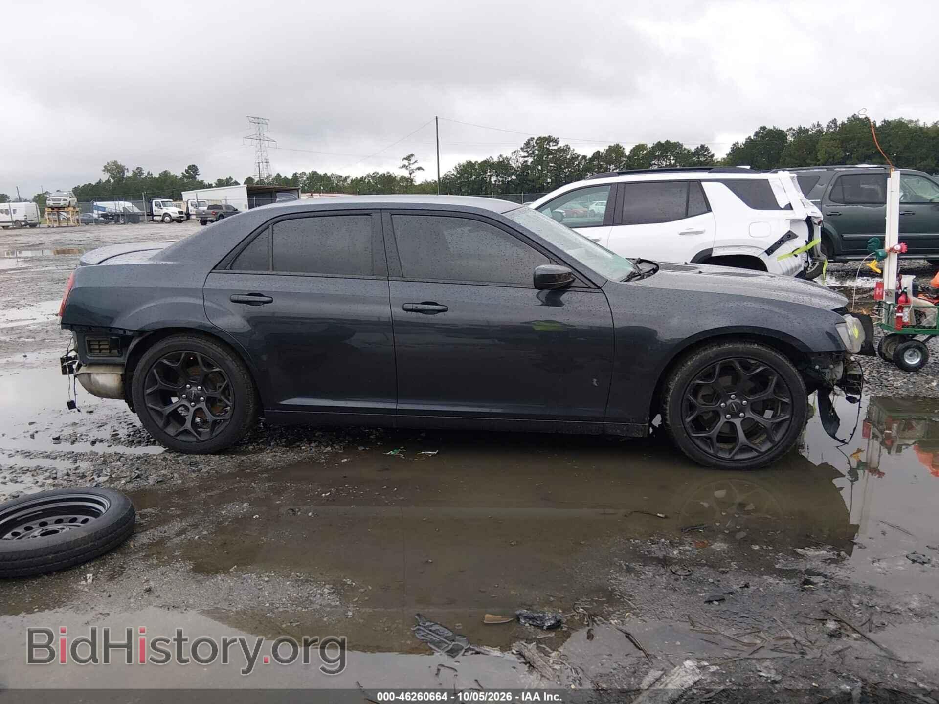 2019 CHRYSLER 300 - VIN: 2C3CCABG2KH515623 - Фото 14