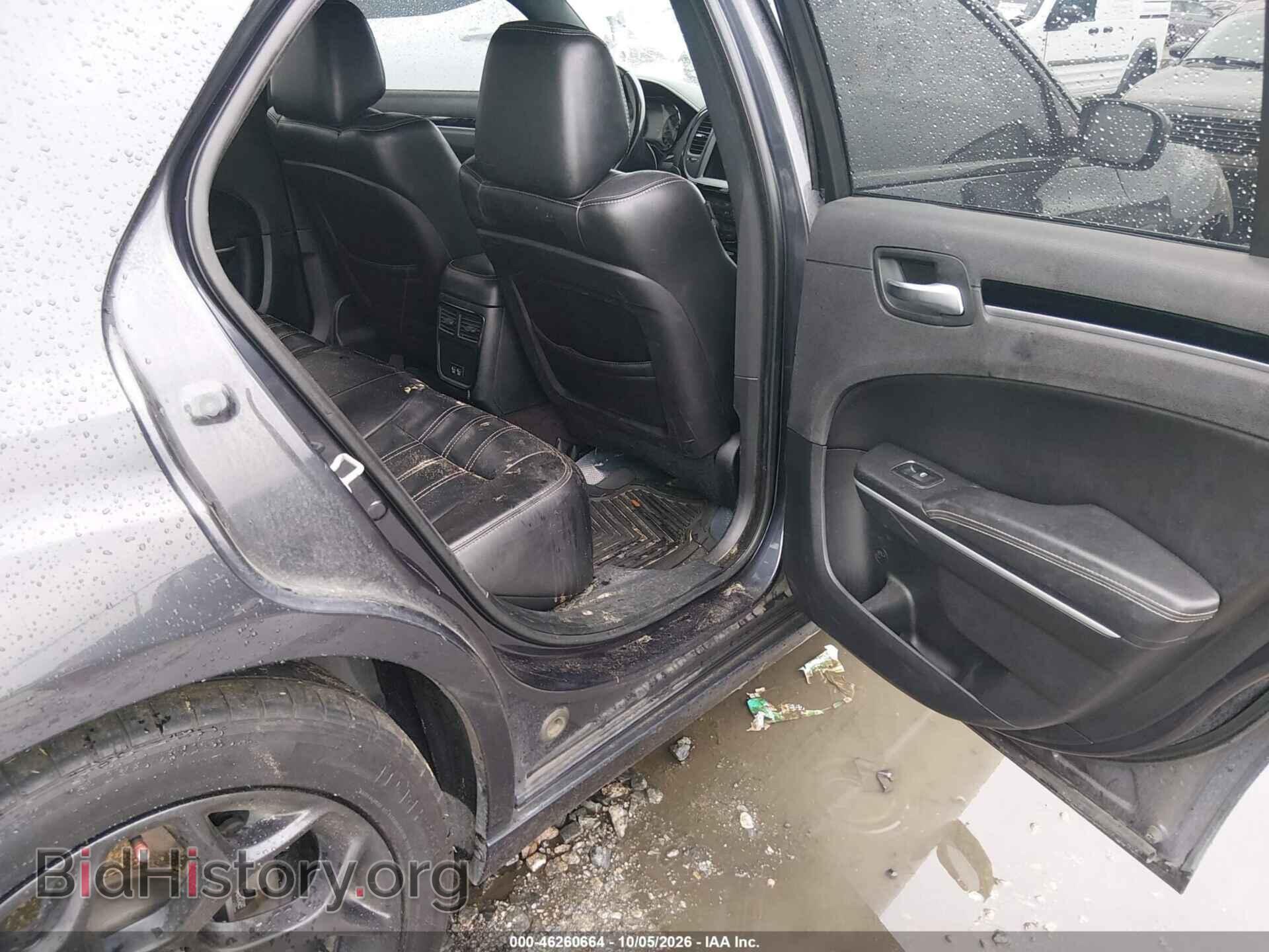 2019 CHRYSLER 300 - VIN: 2C3CCABG2KH515623 - Фото 8