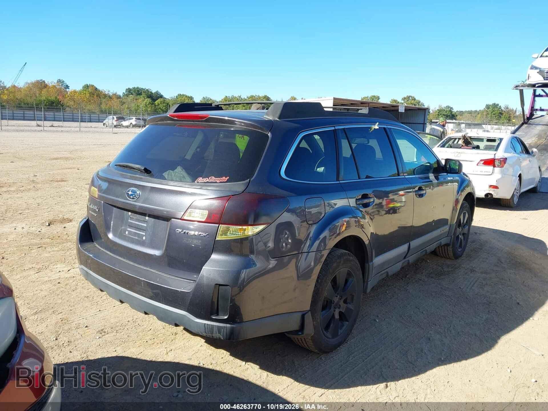 2011 SUBARU OUTBACK - VIN: 4S4BRBCC6B3341786 - Photo 4