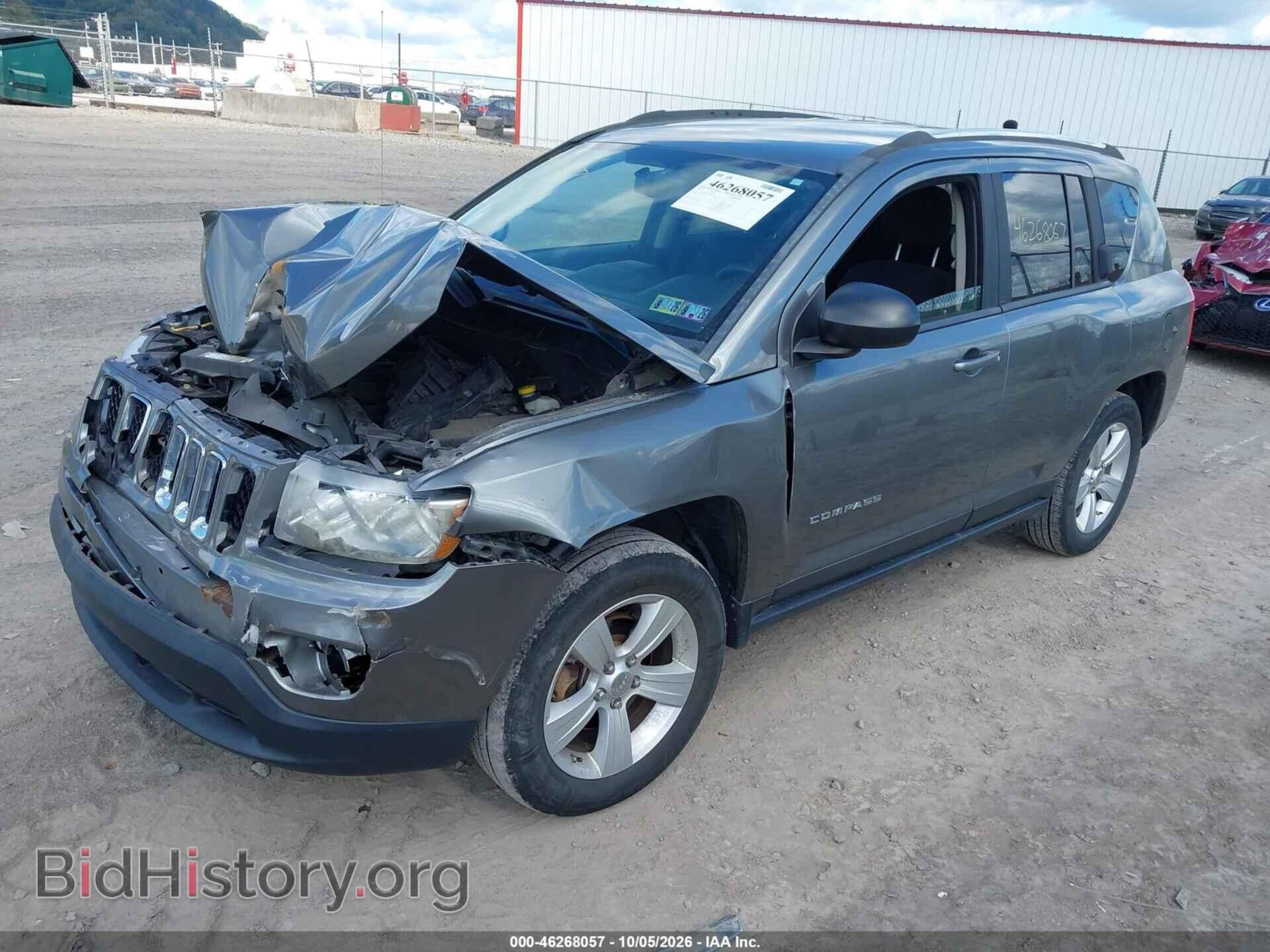 2012 JEEP COMPASS - VIN: 1C4NJDEB0CD624351 - Фото 2