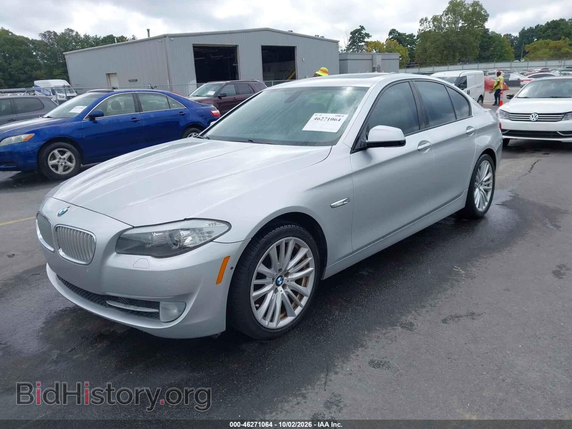 2011 BMW 550I - VIN: WBAFR9C52BC757296 - Фото 2