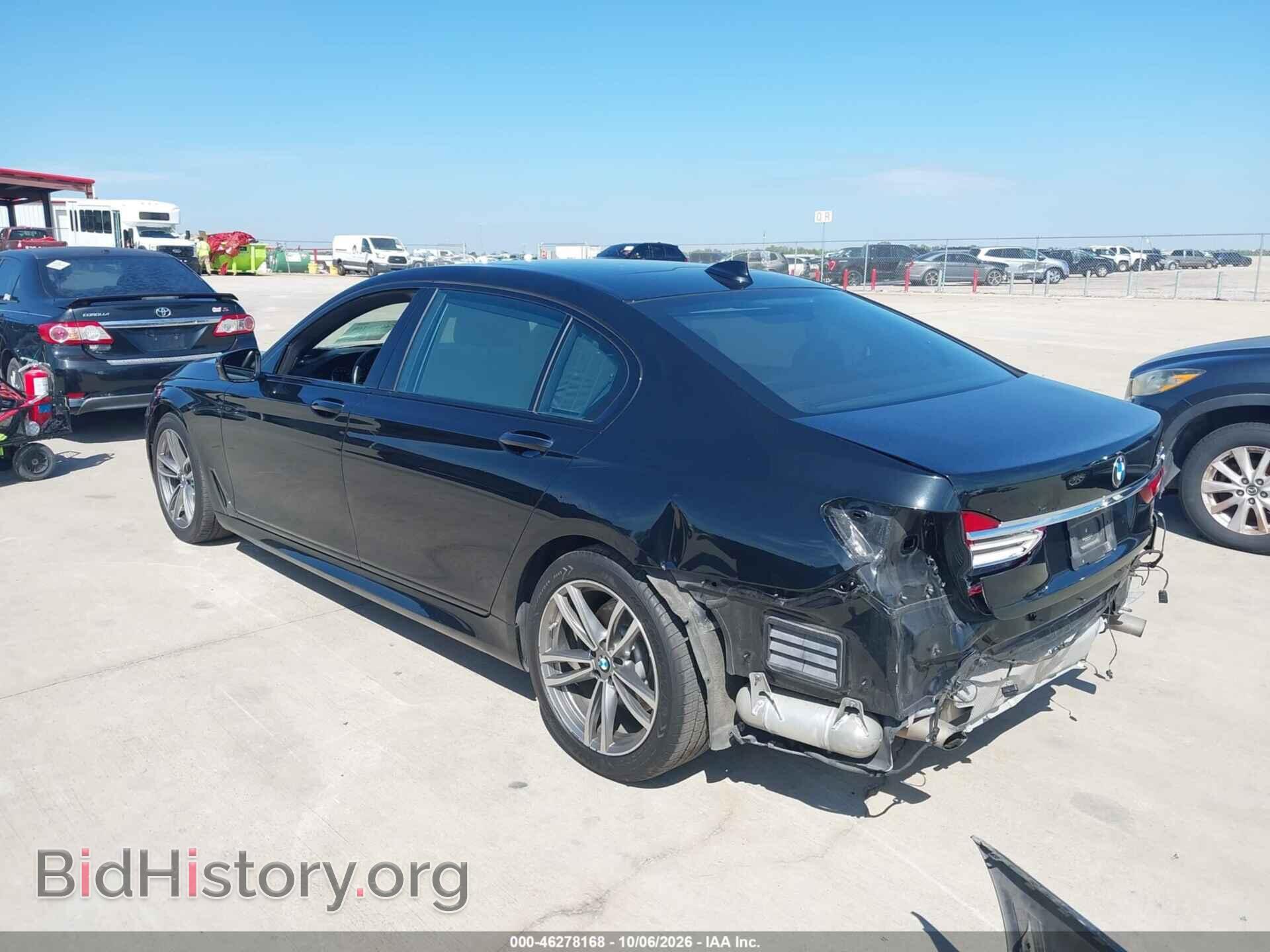 2017 BMW 740I - VIN: WBA7E2C50HG739209 - Фото 3