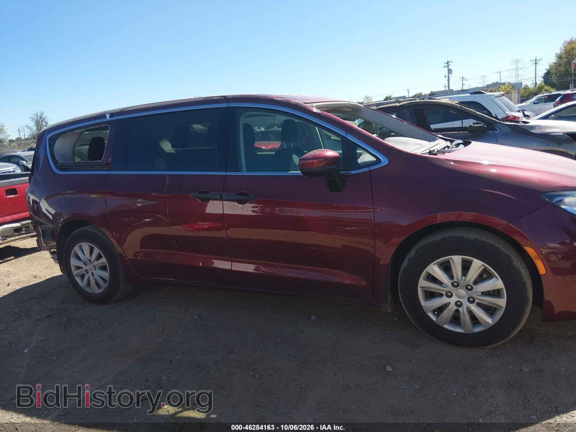 2018 CHRYSLER PACIFICA - VIN: 2C4RC1AG8JR237228 - Photo 13