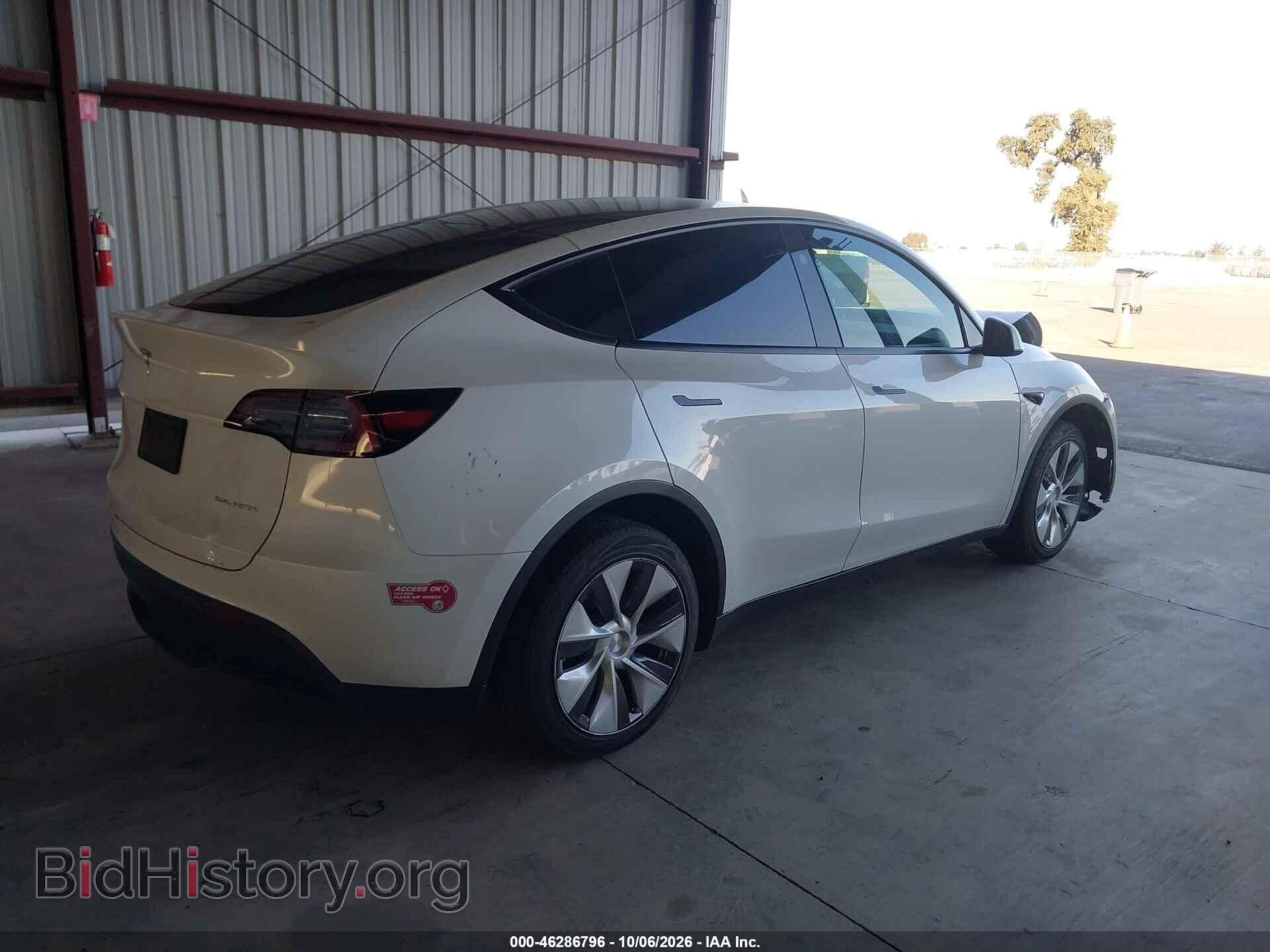 2023 TESLA MODEL Y - VIN: 7SAYGDEE8PF824689 - Фото 4