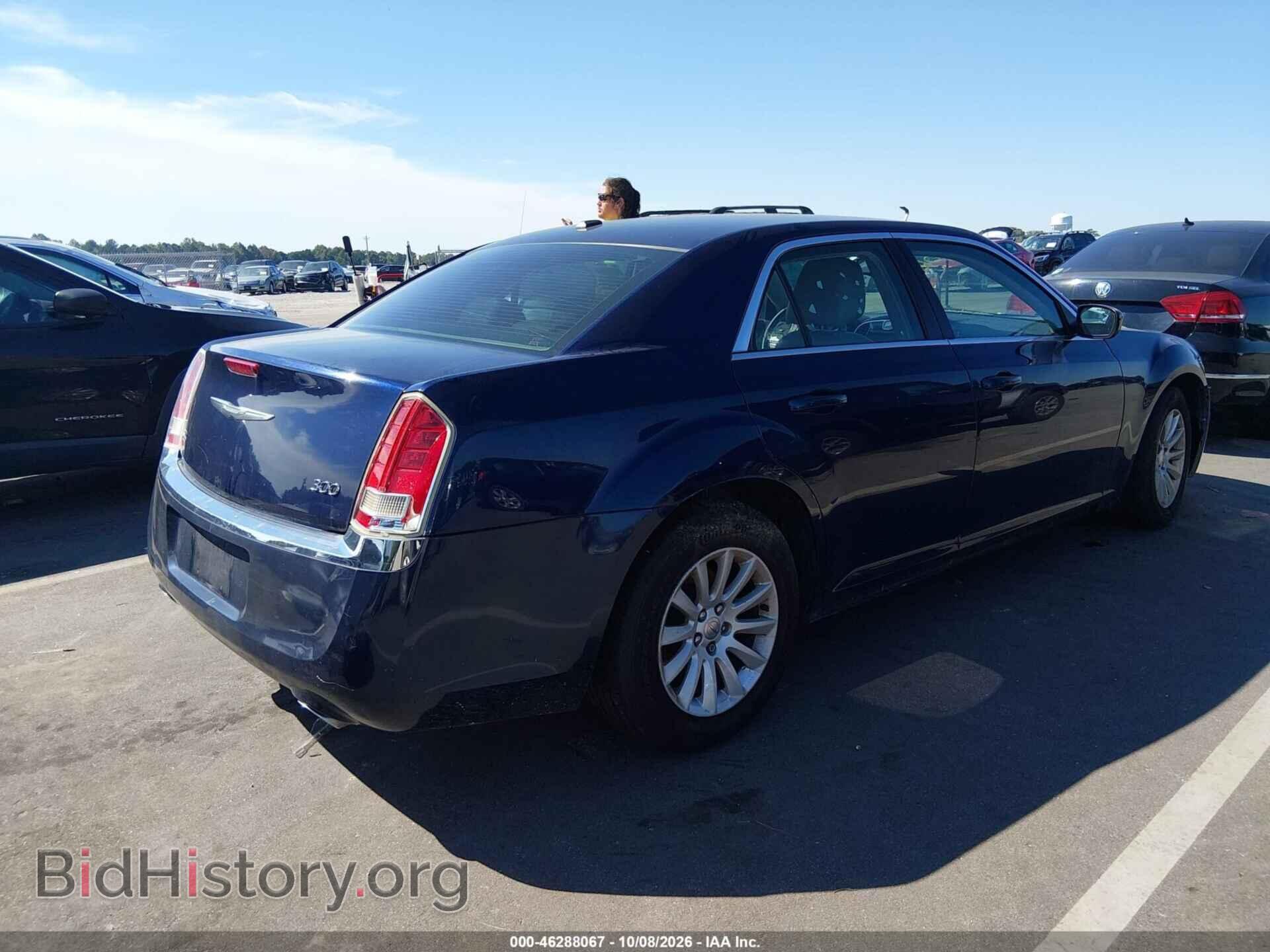 2014 CHRYSLER 300 - VIN: 2C3CCAAGXEH190046 - Photo 4