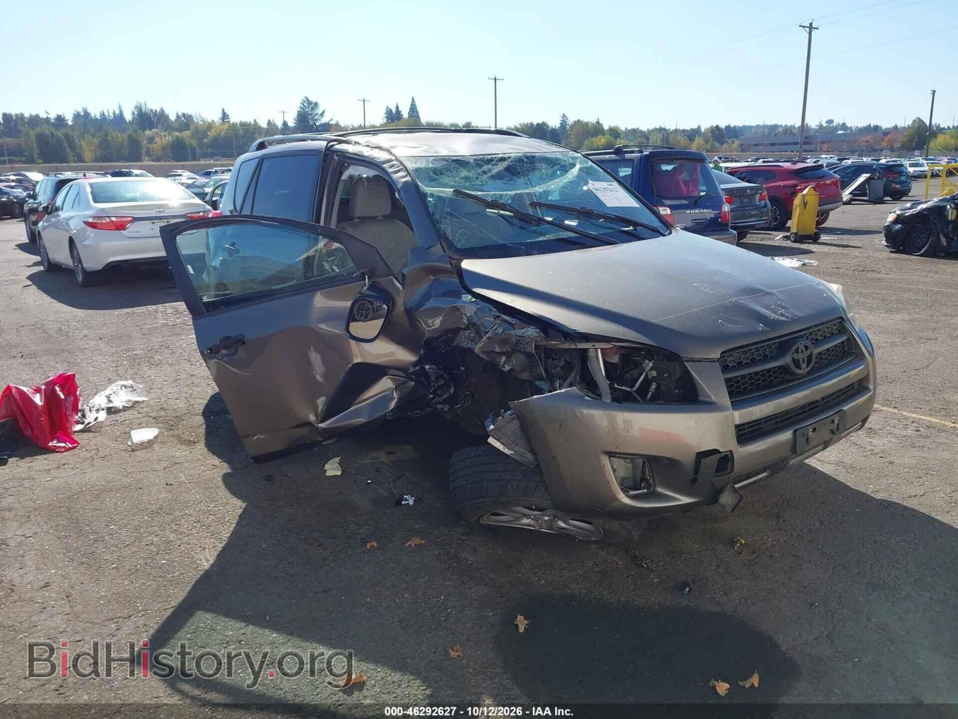 Фотография 2T3BF4DV8AW035807 - TOYOTA RAV4 2010