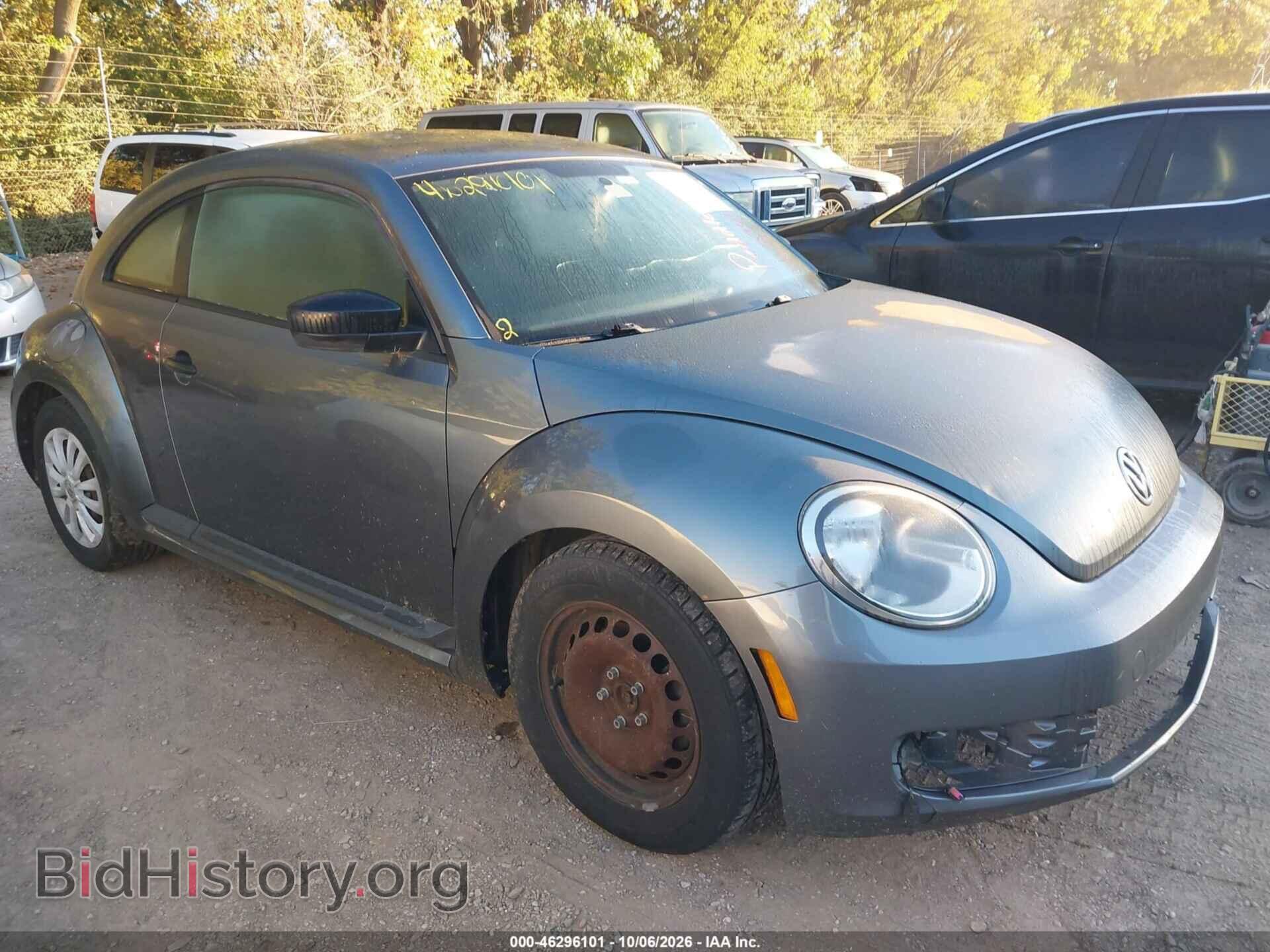 Фотография 3VWFP7AT5CM638105 - VOLKSWAGEN BEETLE 2012
