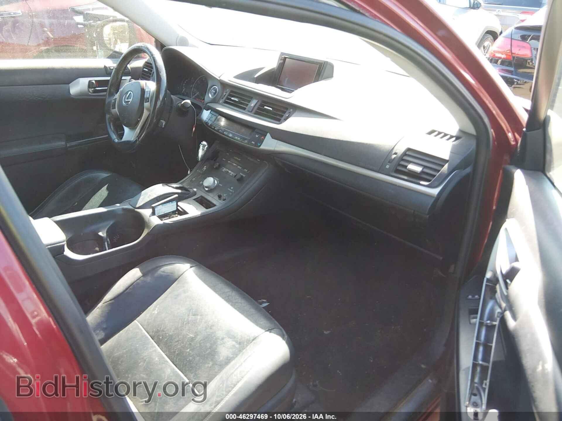 2011 LEXUS CT 200H - VIN: JTHKD5BH2B2011407 - Photo 5