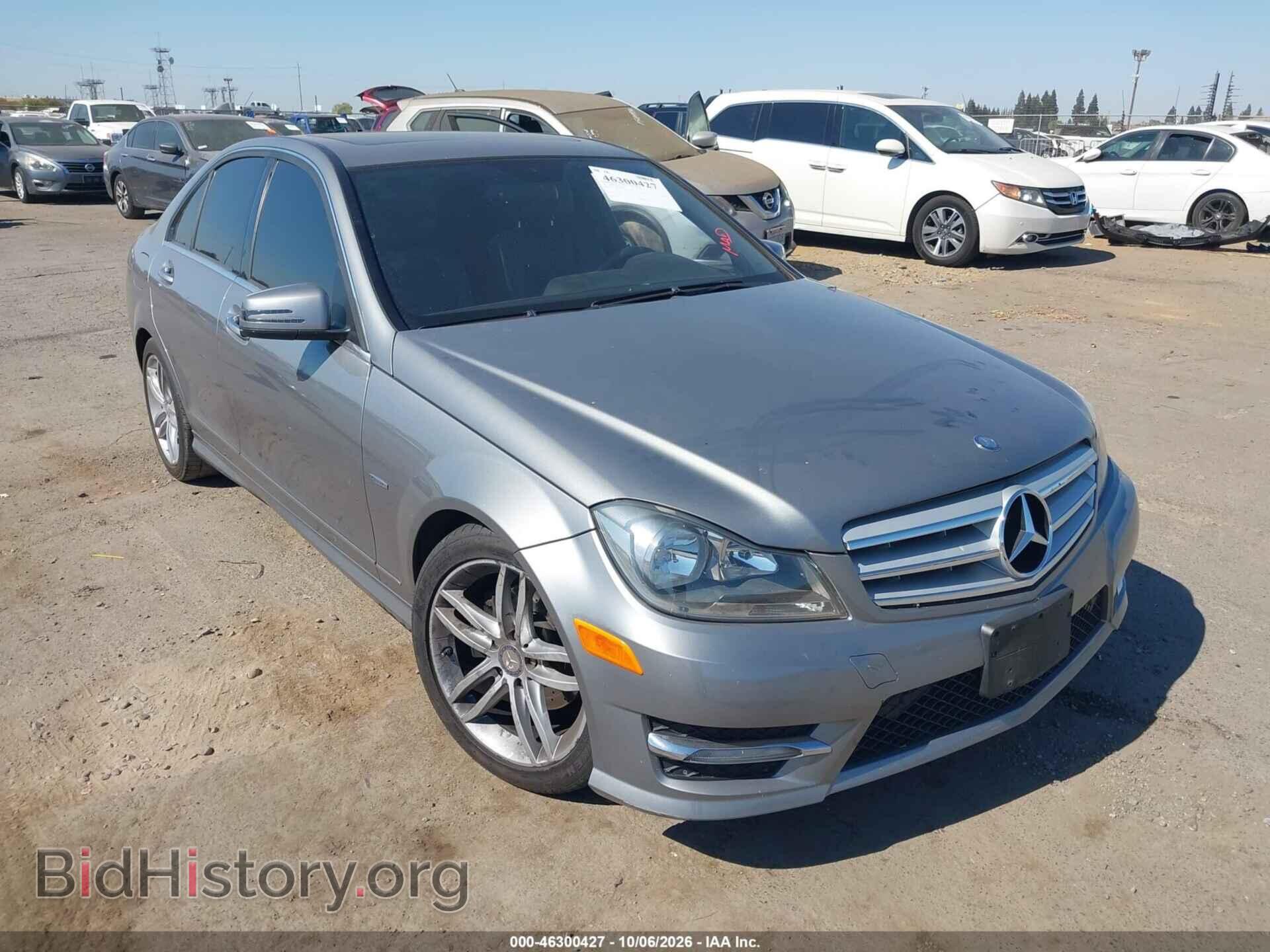 Фотография WDDGF4HB7CA644738 - MERCEDES-BENZ C 250 2012