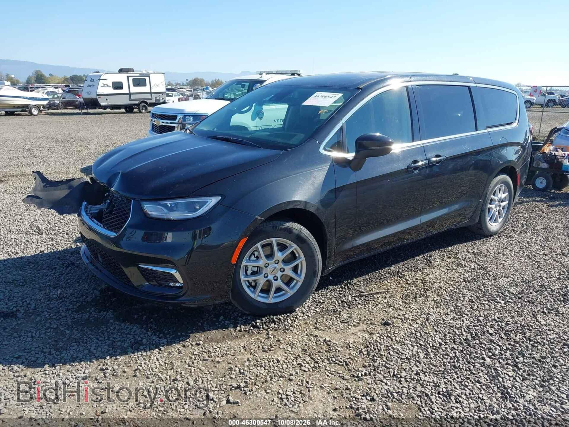 2023 CHRYSLER PACIFICA - VIN: 2C4RC1BG8PR620593 - Photo 2