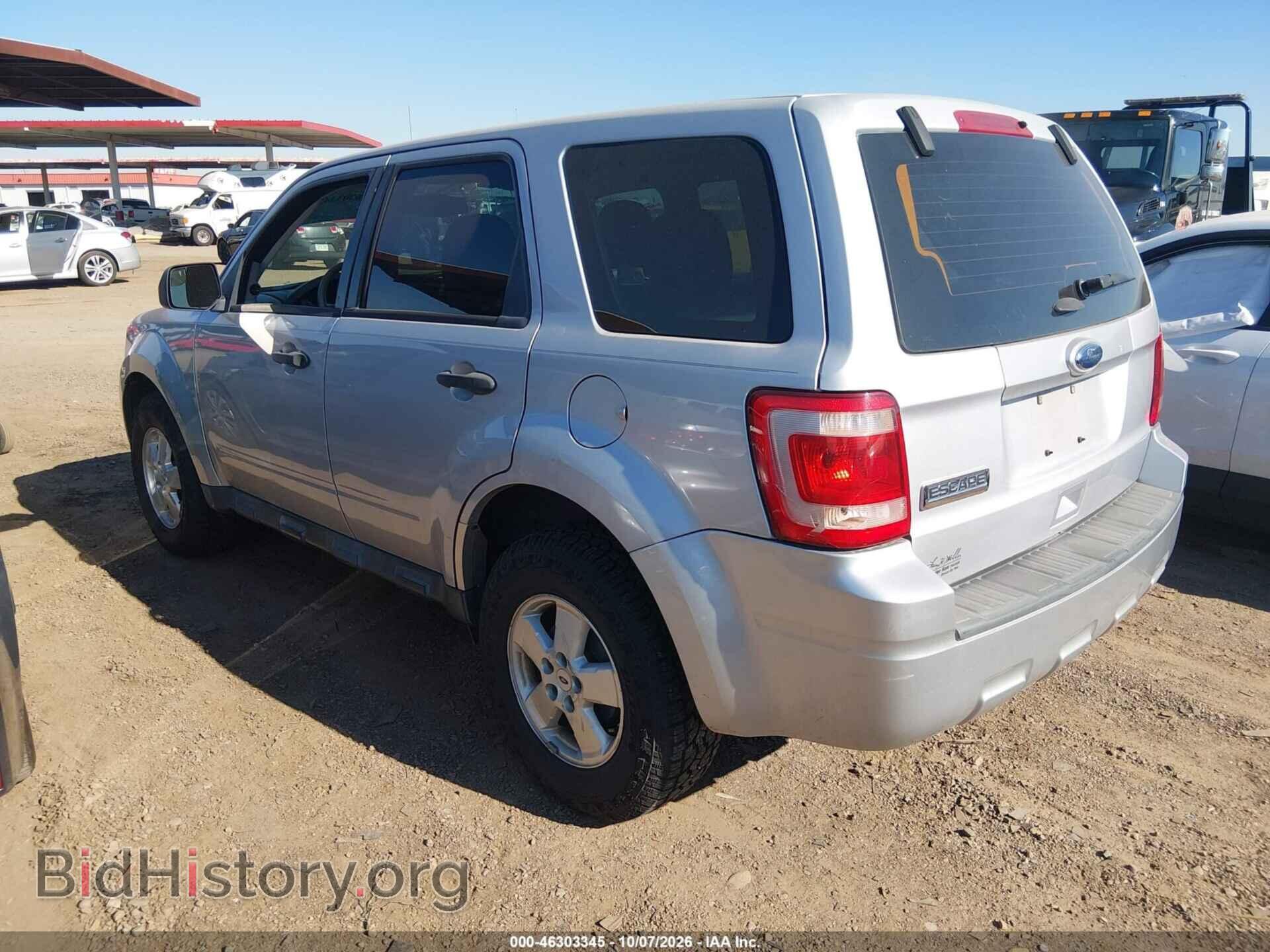 2011 FORD ESCAPE - VIN: 1FMCU0C72BKC52099 - Фото 3