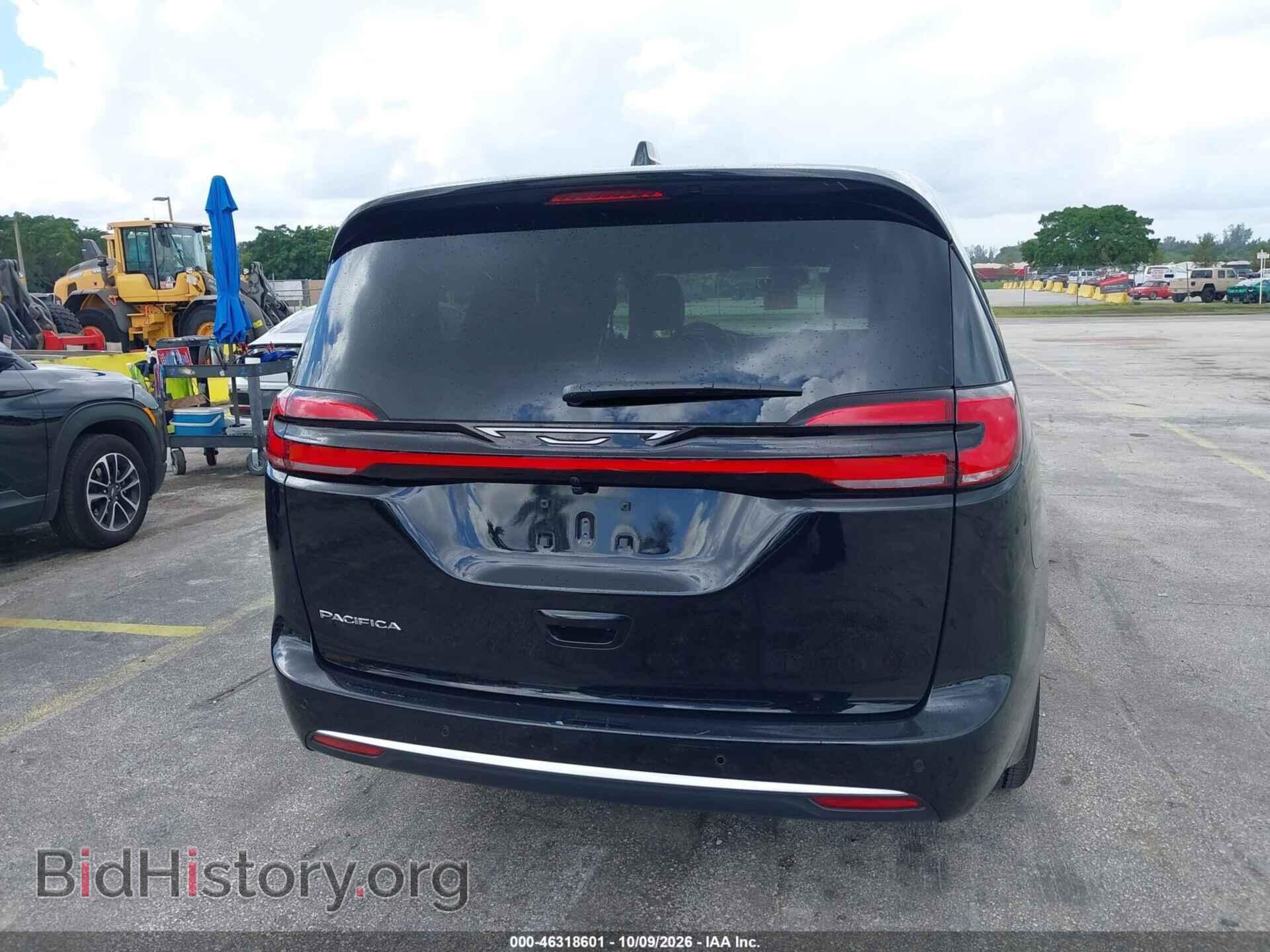 2027 CHRYSLER PACIFICA - VIN: 2C4RC1BG0VR580717 - Photo 16