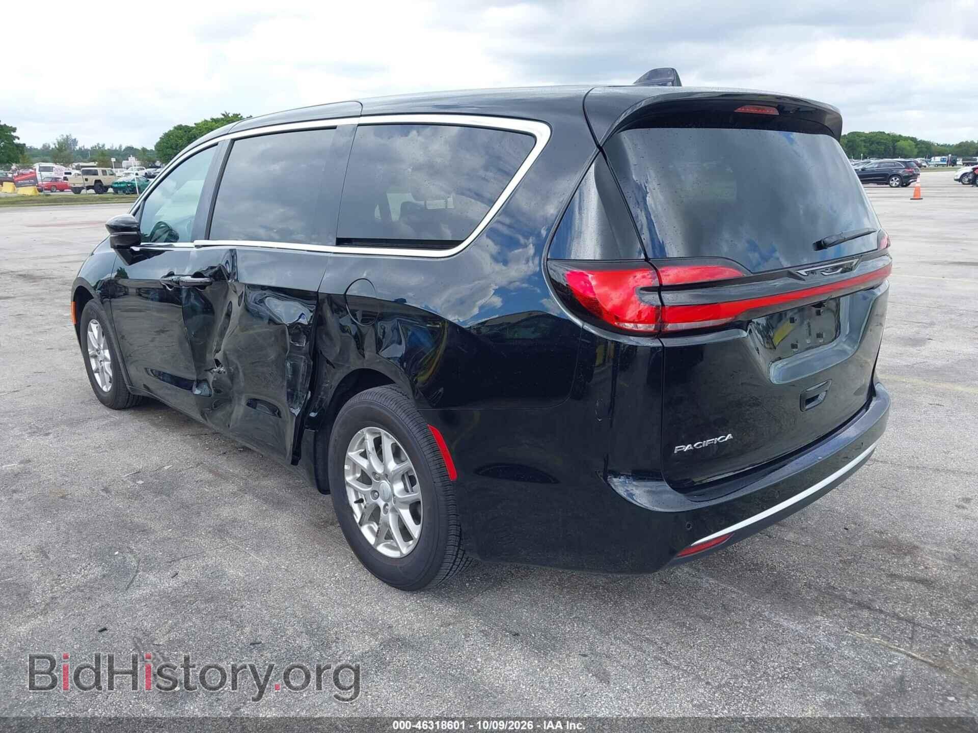 2027 CHRYSLER PACIFICA - VIN: 2C4RC1BG0VR580717 - Photo 3