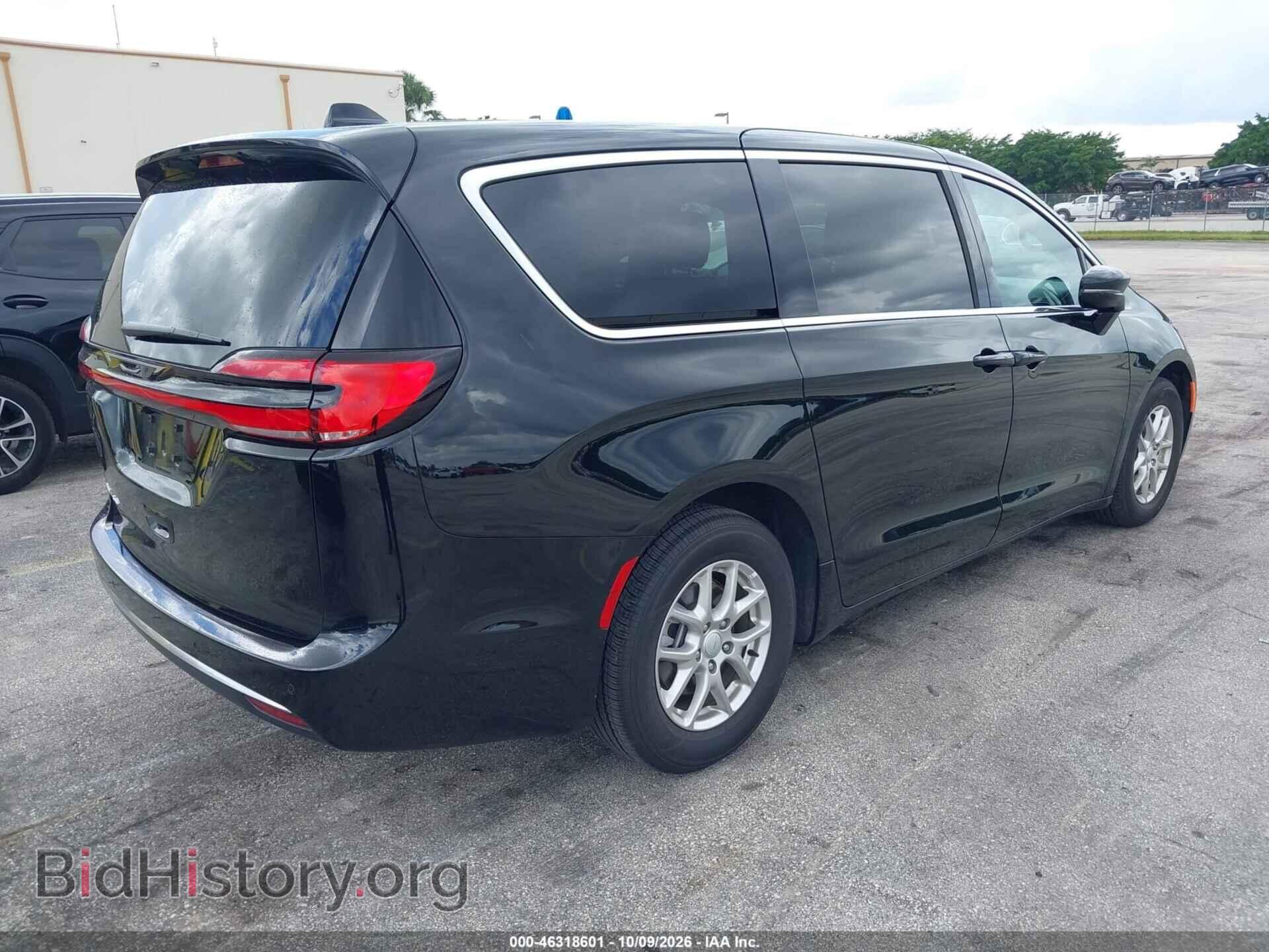2027 CHRYSLER PACIFICA - VIN: 2C4RC1BG0VR580717 - Photo 4