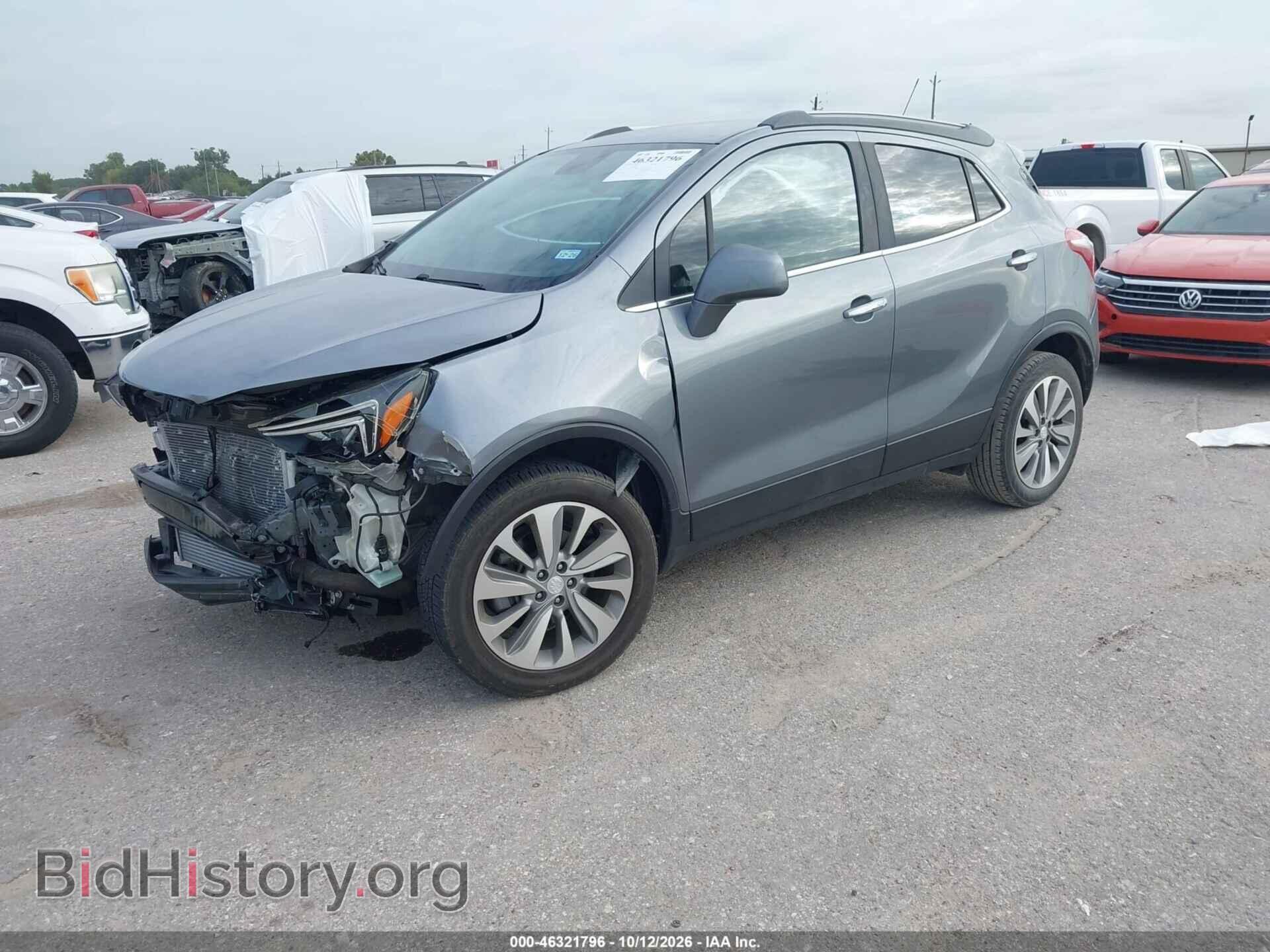 2020 Buick ENCORE (VIN KL4CJASB5LB047865) — photo 2 of 17