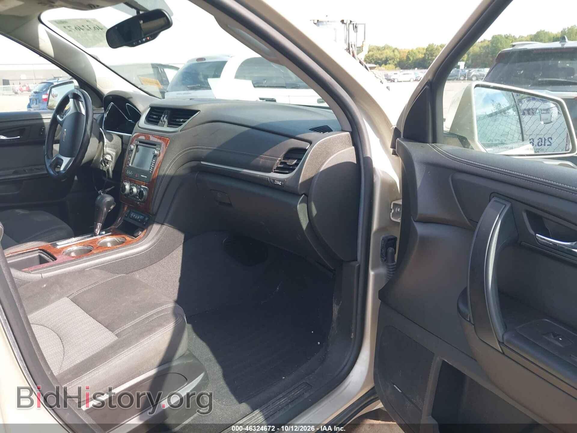 2014 Chevrolet TRAVERSE (VIN 1GNKRHKD4EJ208081) — photo 5 of 16