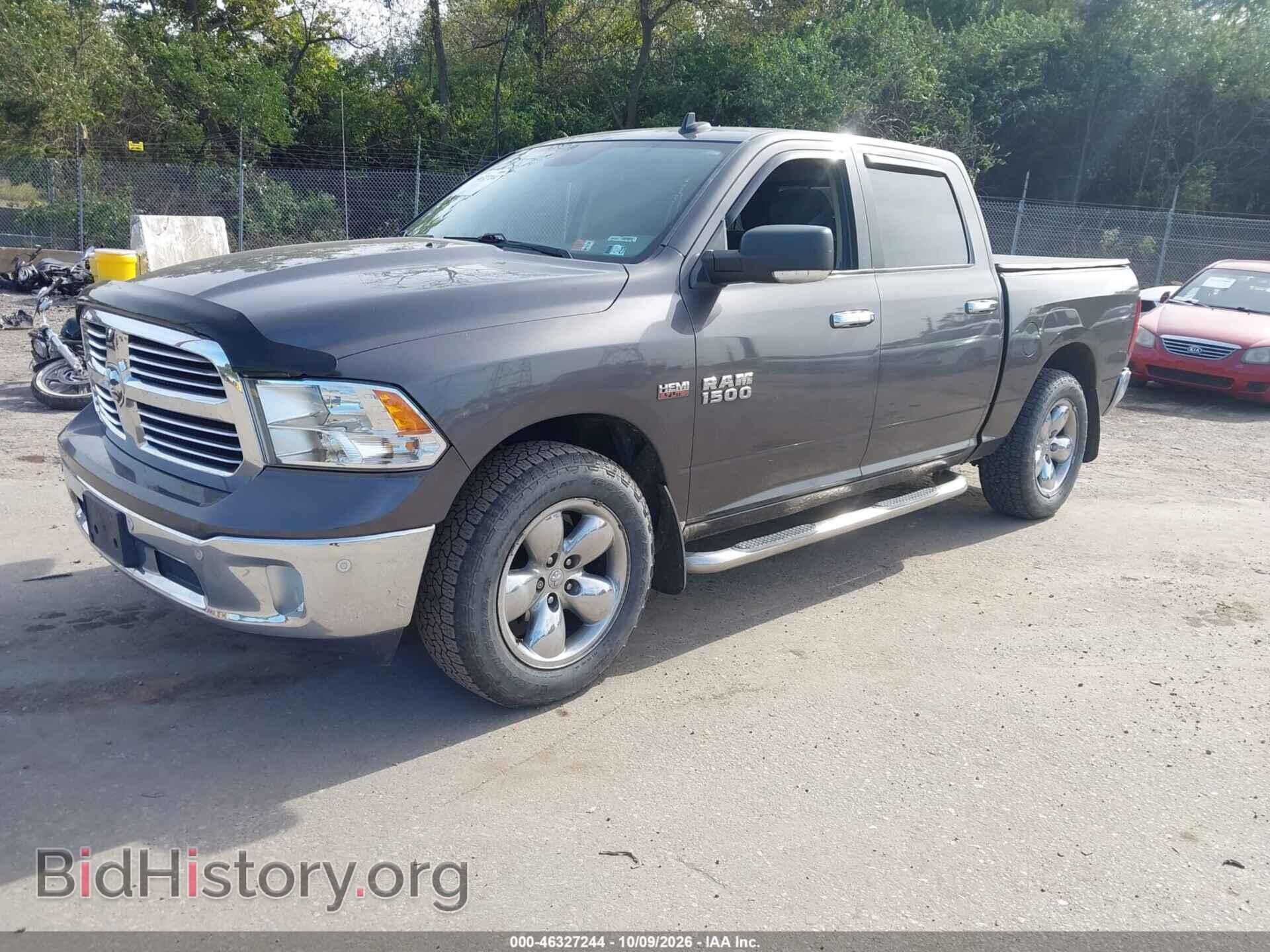 2016 RAM 1500 - VIN: 3C6RR7LT7GG175547 - Фото 2