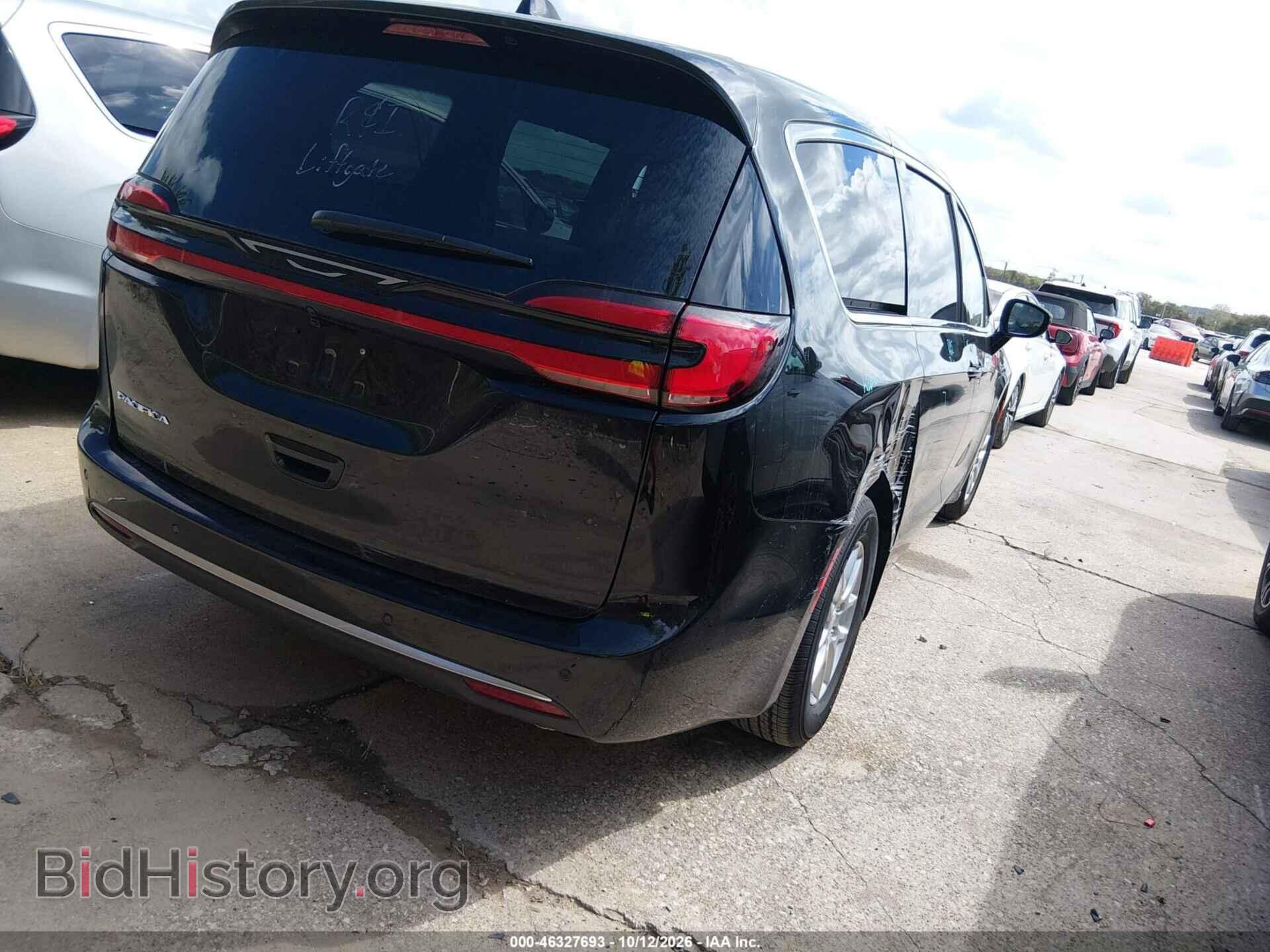 2027 CHRYSLER PACIFICA - VIN: 2C4RC1BG2VR586308 - Photo 4