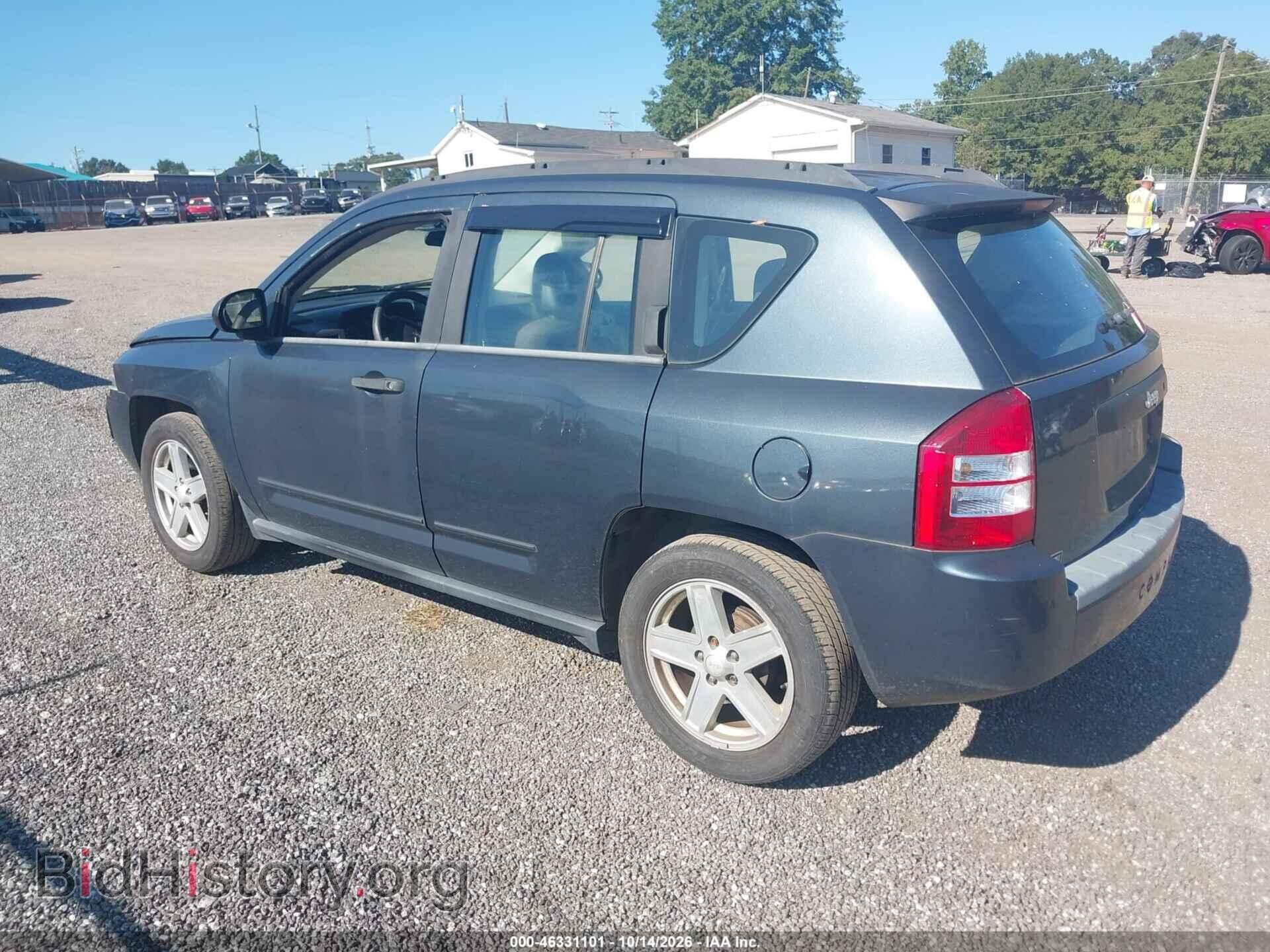 2008 JEEP COMPASS - VIN: 1J8FT47028D666806 - Фото 3