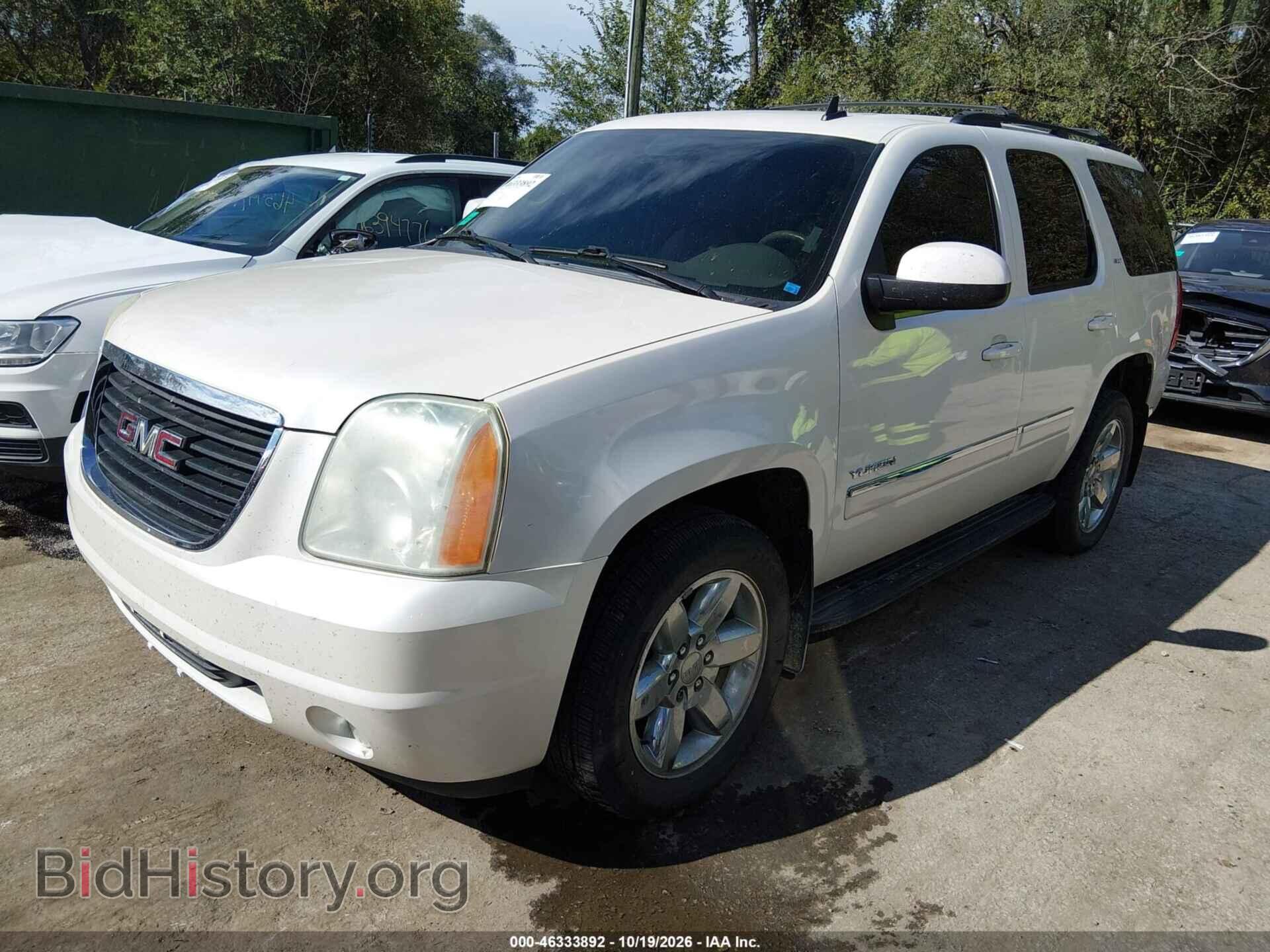 2011 GMC YUKON - VIN: 1GKS2CE02BR138641 - Фото 2