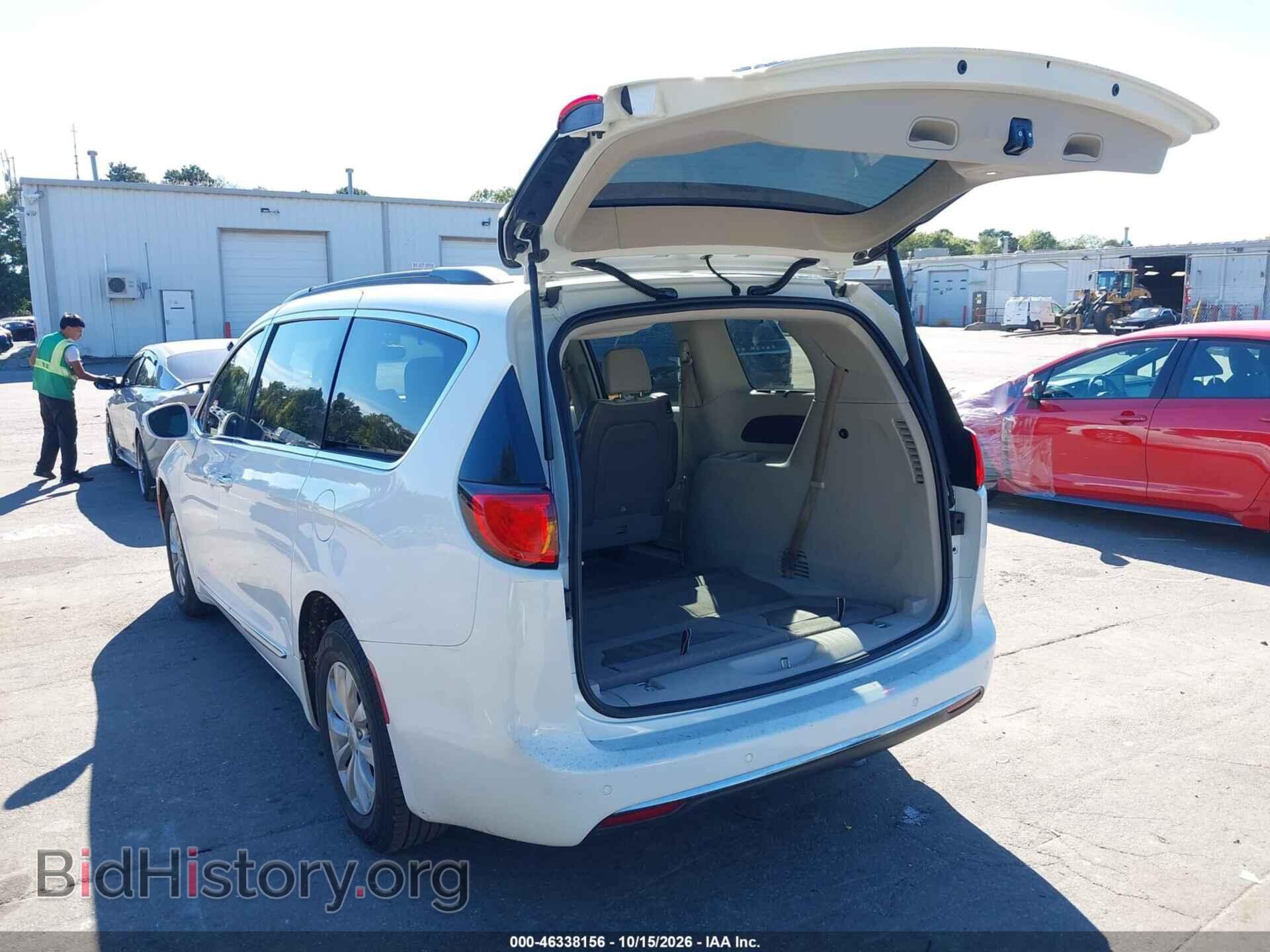2017 CHRYSLER PACIFICA - VIN: 2C4RC1BG8HR543225 - Фото 3