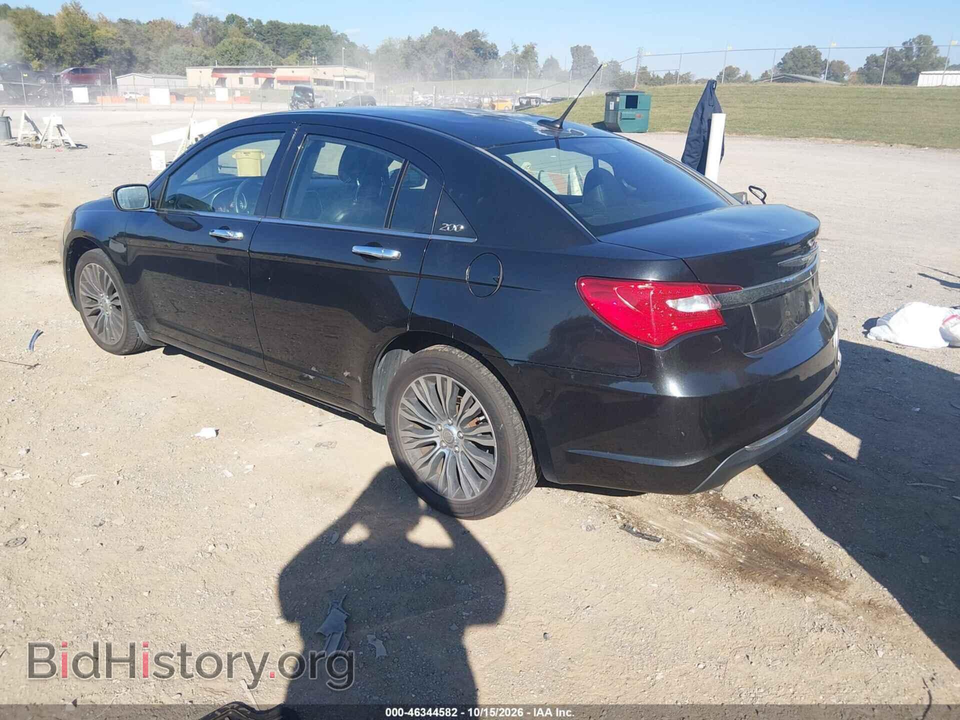 2011 CHRYSLER 200 - VIN: 1C3BC2FG3BN520624 - Фото 3
