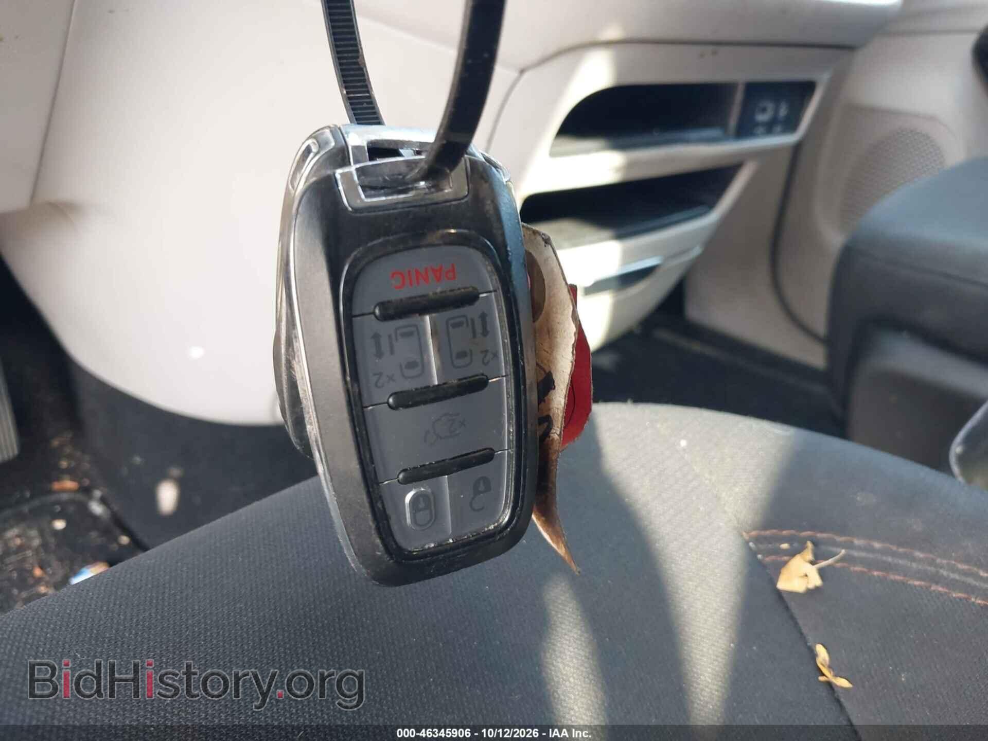 2017 CHRYSLER PACIFICA - VIN: 2C4RC1BG7HR788405 - Фото 11
