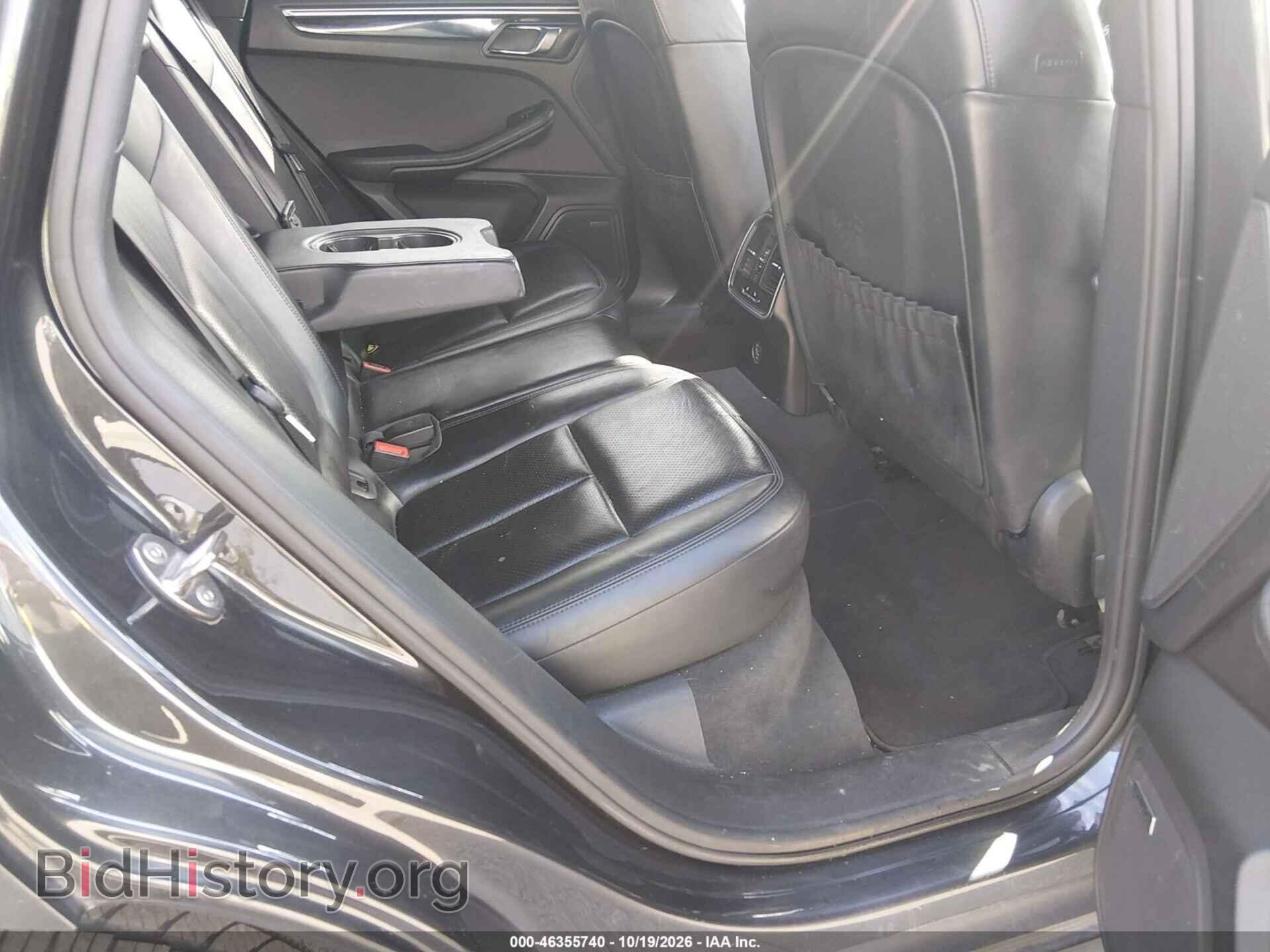 2017 PORSCHE MACAN - VIN: WP1AA2A55HLB00949 - Photo 8