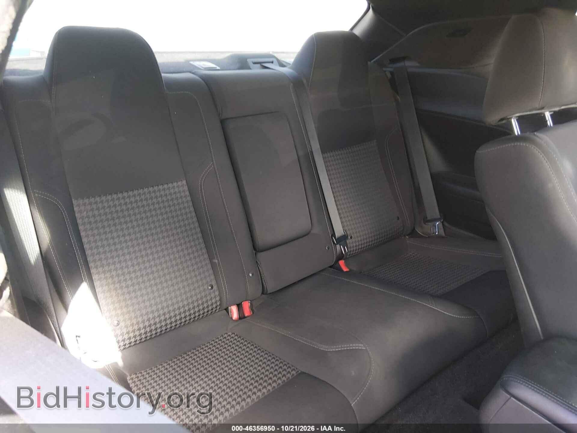 2018 DODGE CHALLENGER - VIN: 2C3CDZAG8JH303112 - Photo 8