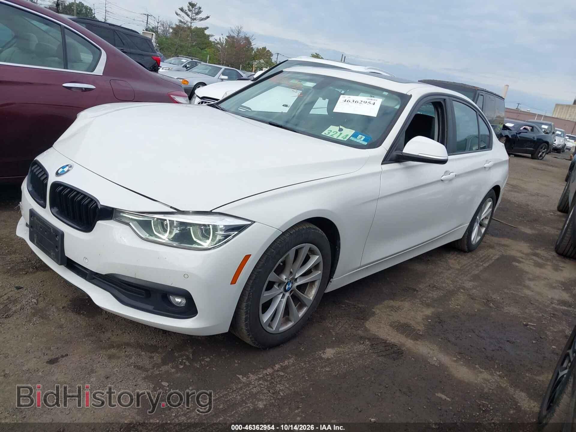 2018 BMW 320I - VIN: WBA8A3C5XJA357932 - Photo 2