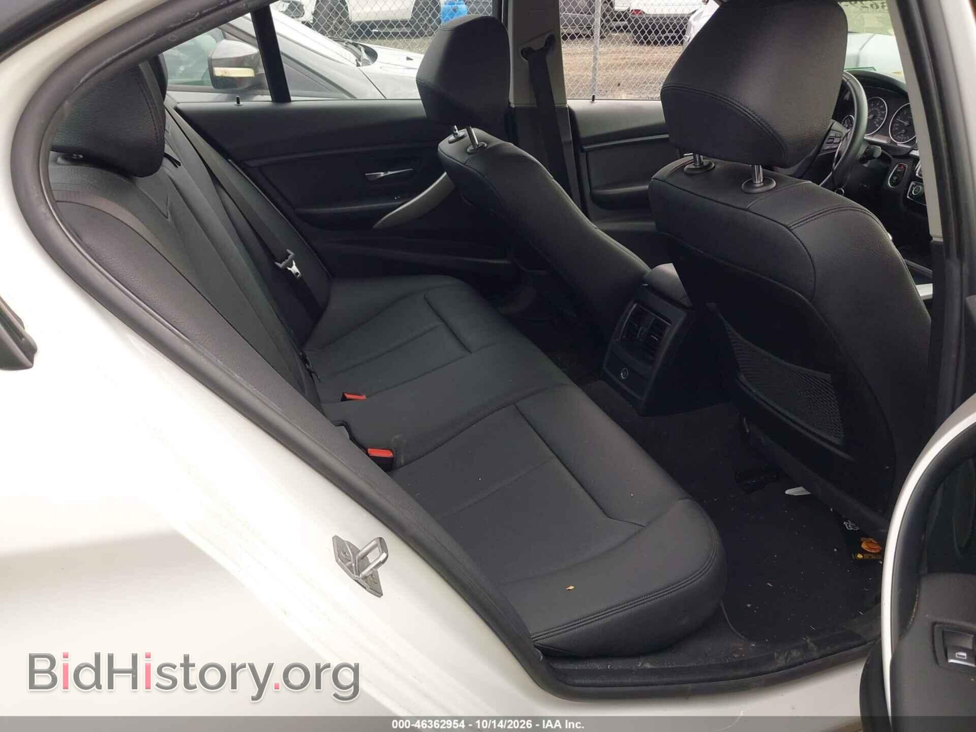 2018 BMW 320I - VIN: WBA8A3C5XJA357932 - Photo 8