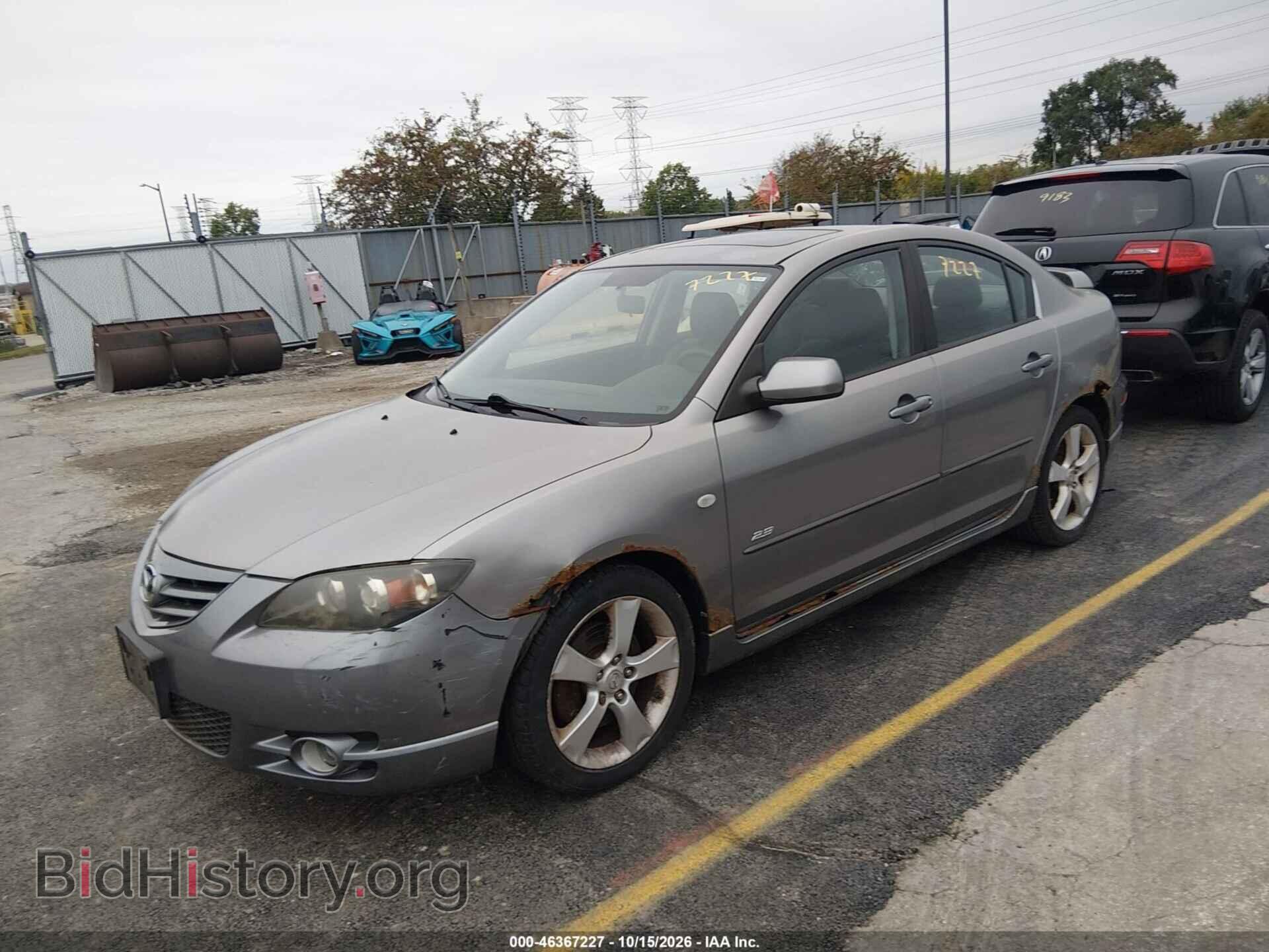 2005 MAZDA MAZDA3 - VIN: JM1BK323251242334 - Photo 2
