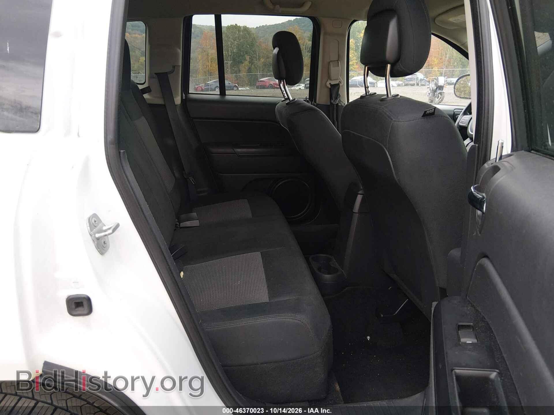 2014 JEEP COMPASS - VIN: 1C4NJDBB7ED728228 - Photo 8