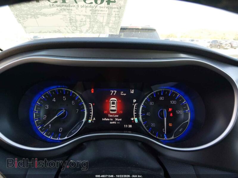 2024 Chrysler PACIFICA (VIN 2C4RC1BG7RR155033) — photo 7 of 16