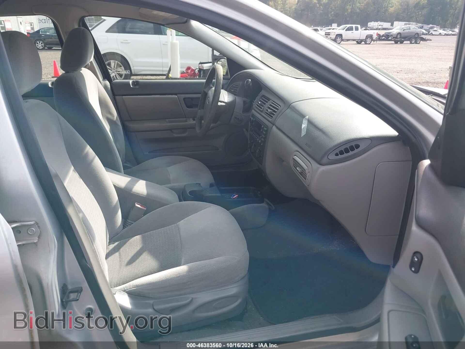 2006 FORD TAURUS - VIN: 1FAFP53UX6A111598 - Фото 5